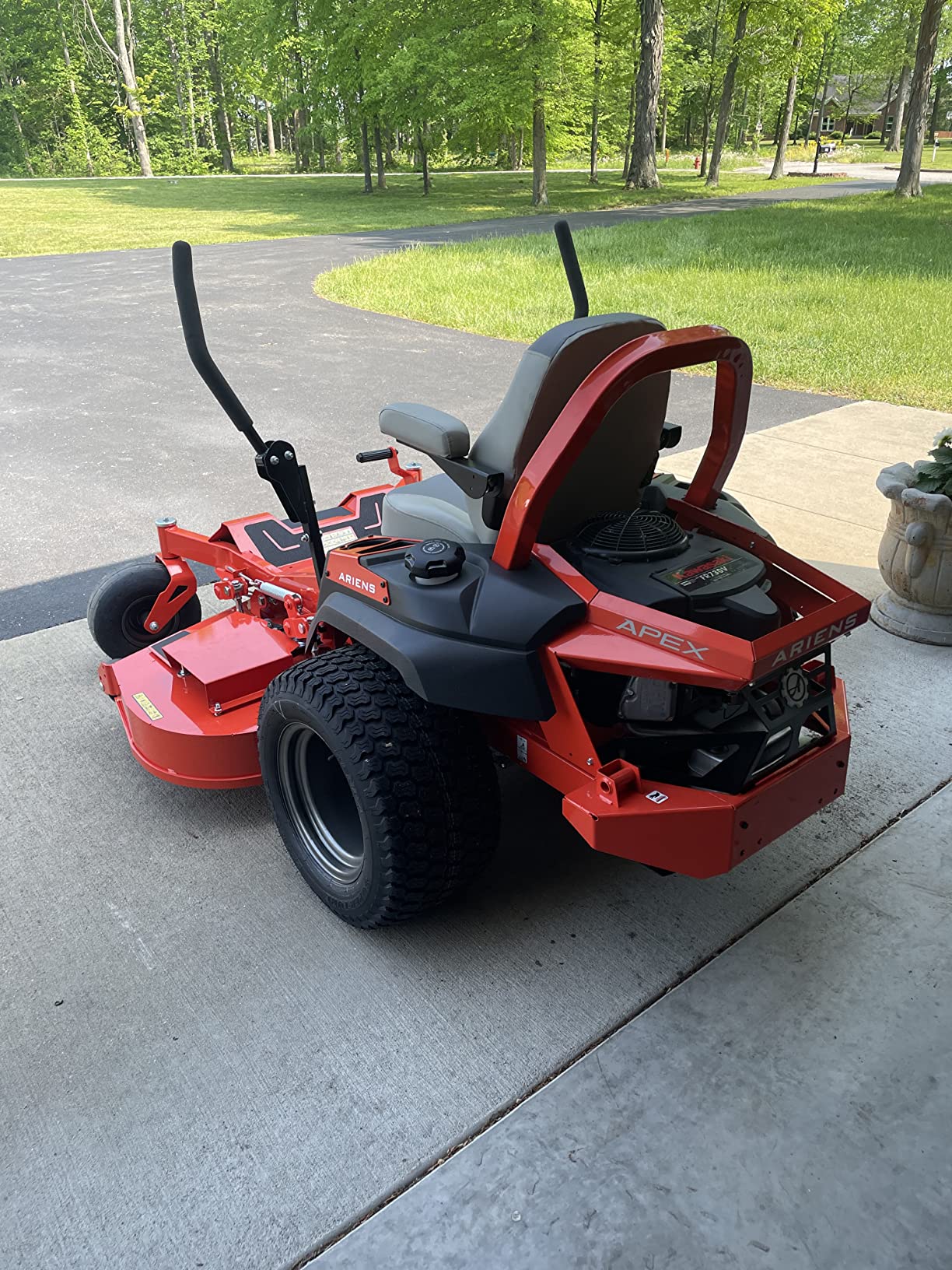 991163 Apex Zero Turn Radius Tractor, 24-HP FR730 Kawasaki Engine, 60-in. Deck - Quantity 1 customer photo 2