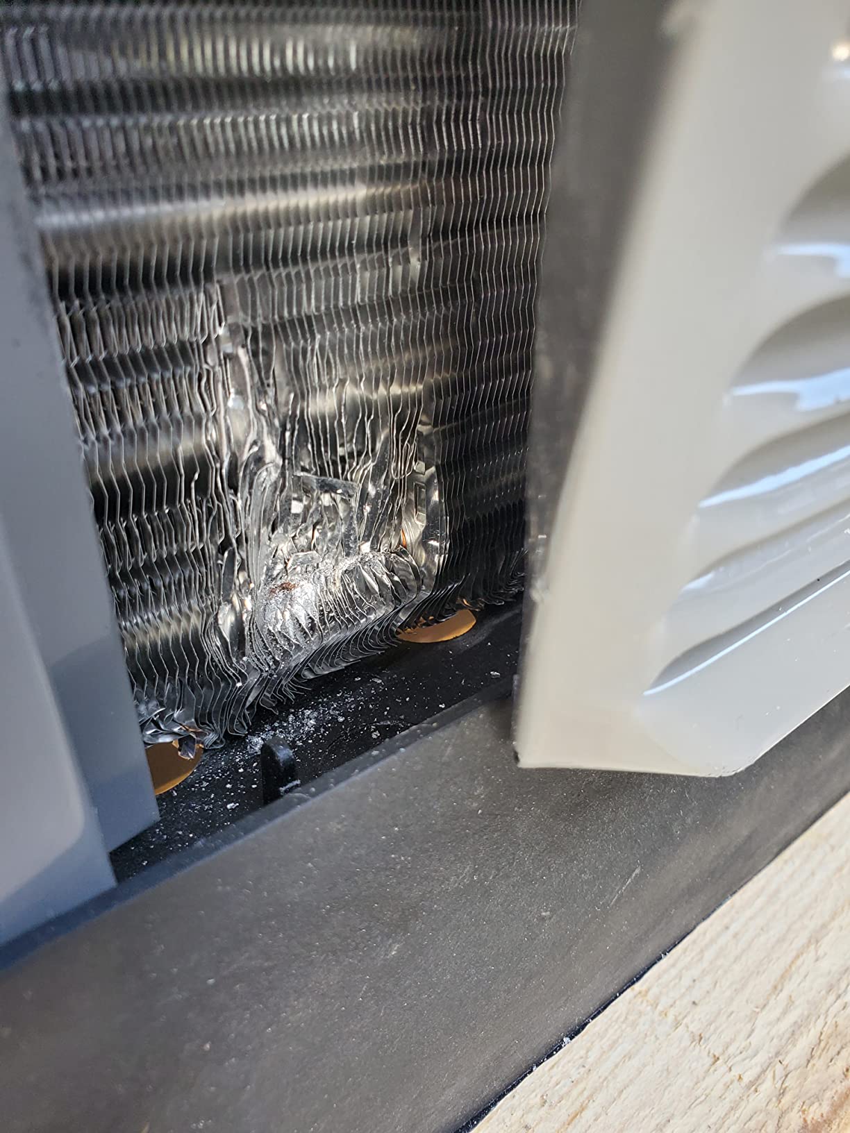 Raypak R6450ti-E Digital, Titanium, 119K BTU Electric Pool Heat Pump, 208/230V TWPH-6450EHT08 customer photo 1