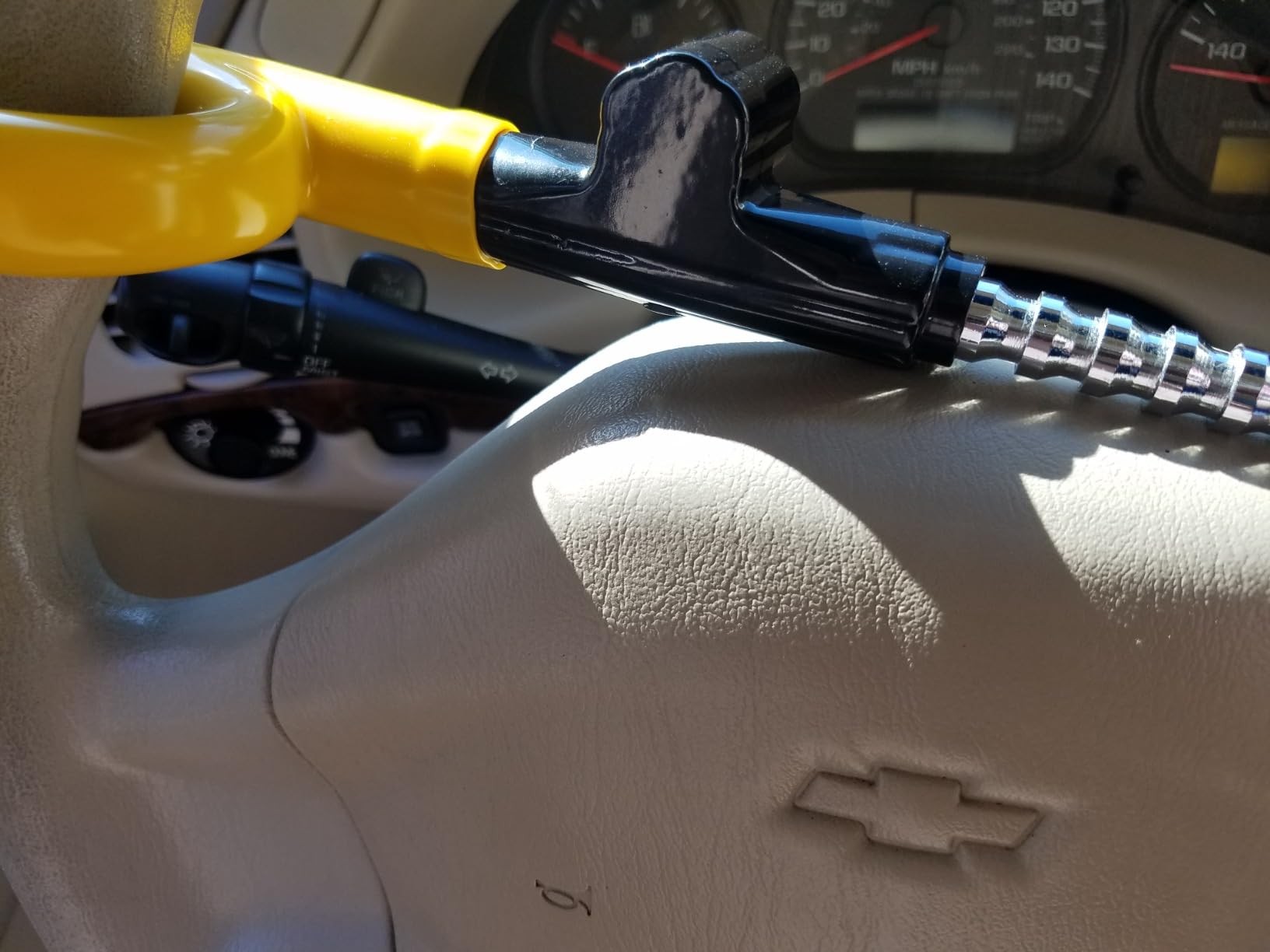 CARTMAN Vehicle Steering Wheel Lock Car Anti Theft Security Lock with Adjustable Length Fit for Cars Trucks Vans and SUVs customer photo 1