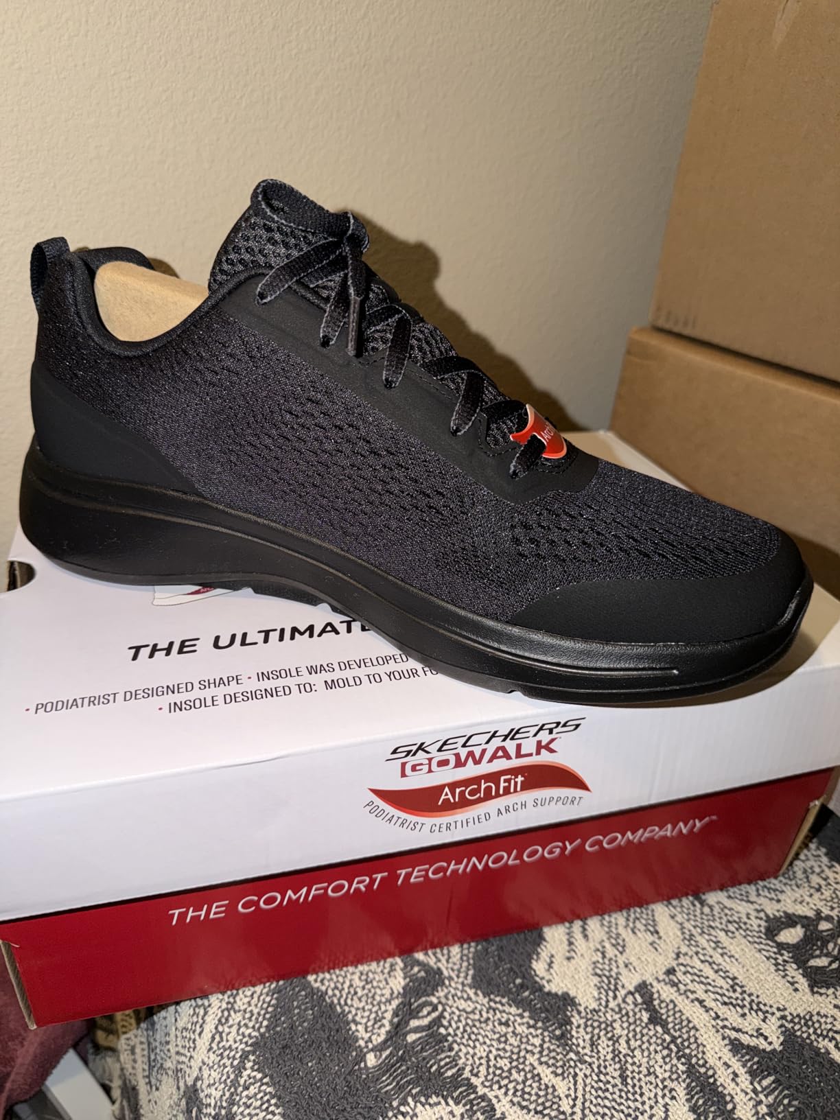 Skechers Men's Gowalk Arch Fit-Athletic Workout Walking Shoe with Air Cooled Foam customer photo 1