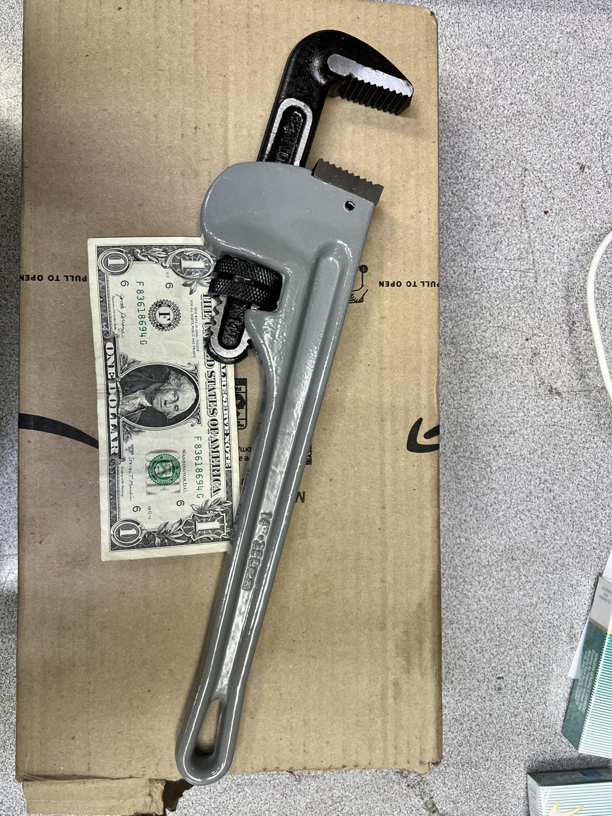 MAXPOWER 36-inch Pipe Wrench, Heavy Duty Straight Pipe Wrench Aluminum Plumber Wrench customer photo 1