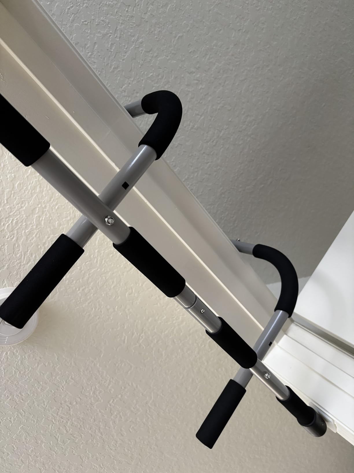 Ally Peaks Pull Up Bar for Doorway | Thickened Steel Max Limit 440 lbs Upper Body Fitness Workout Bar| Multi-Grip Strength for Doorway | Indoor Chin-Up Bar Fitness Trainer for Home Gym Portable customer photo 1