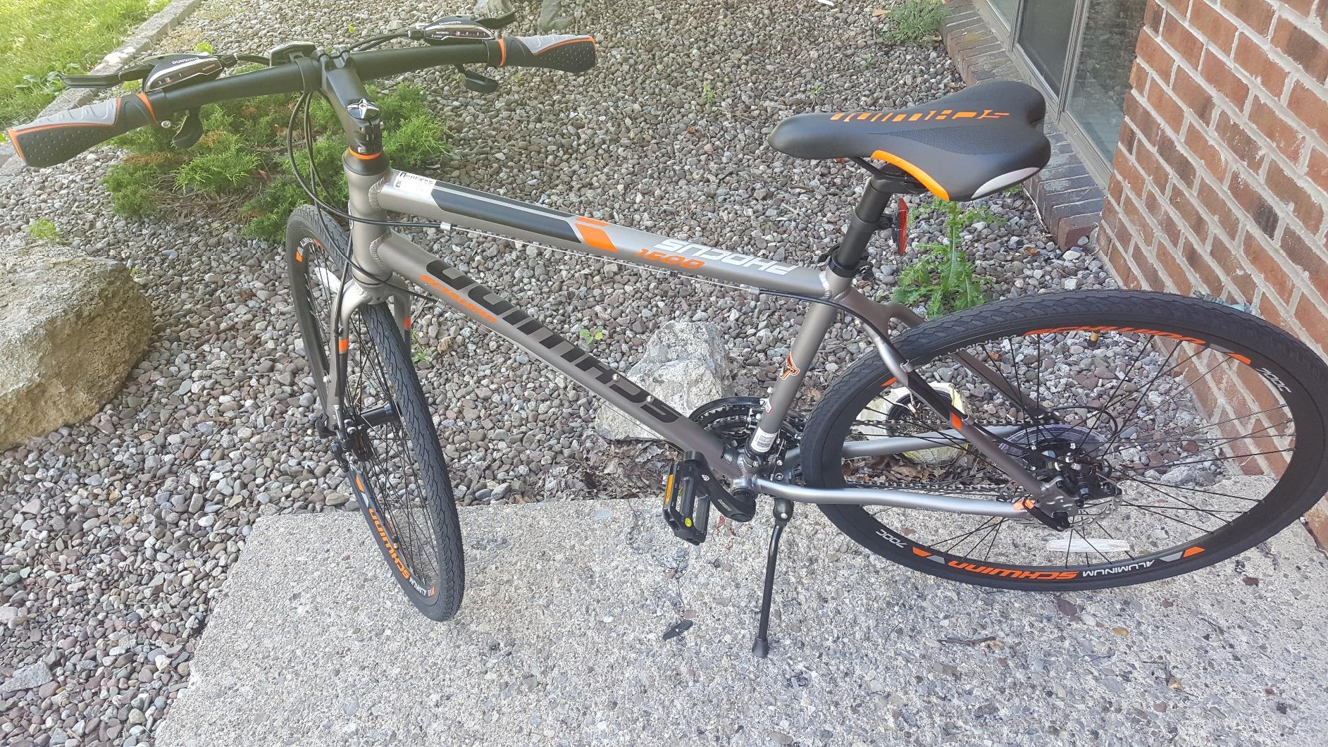 Schwinn Phocus 1.6 Disc Road Bike, 700c Bike for Men and Women, 16-Speed Road Bicycle, Lightweight Aluminum Frame customer photo 1