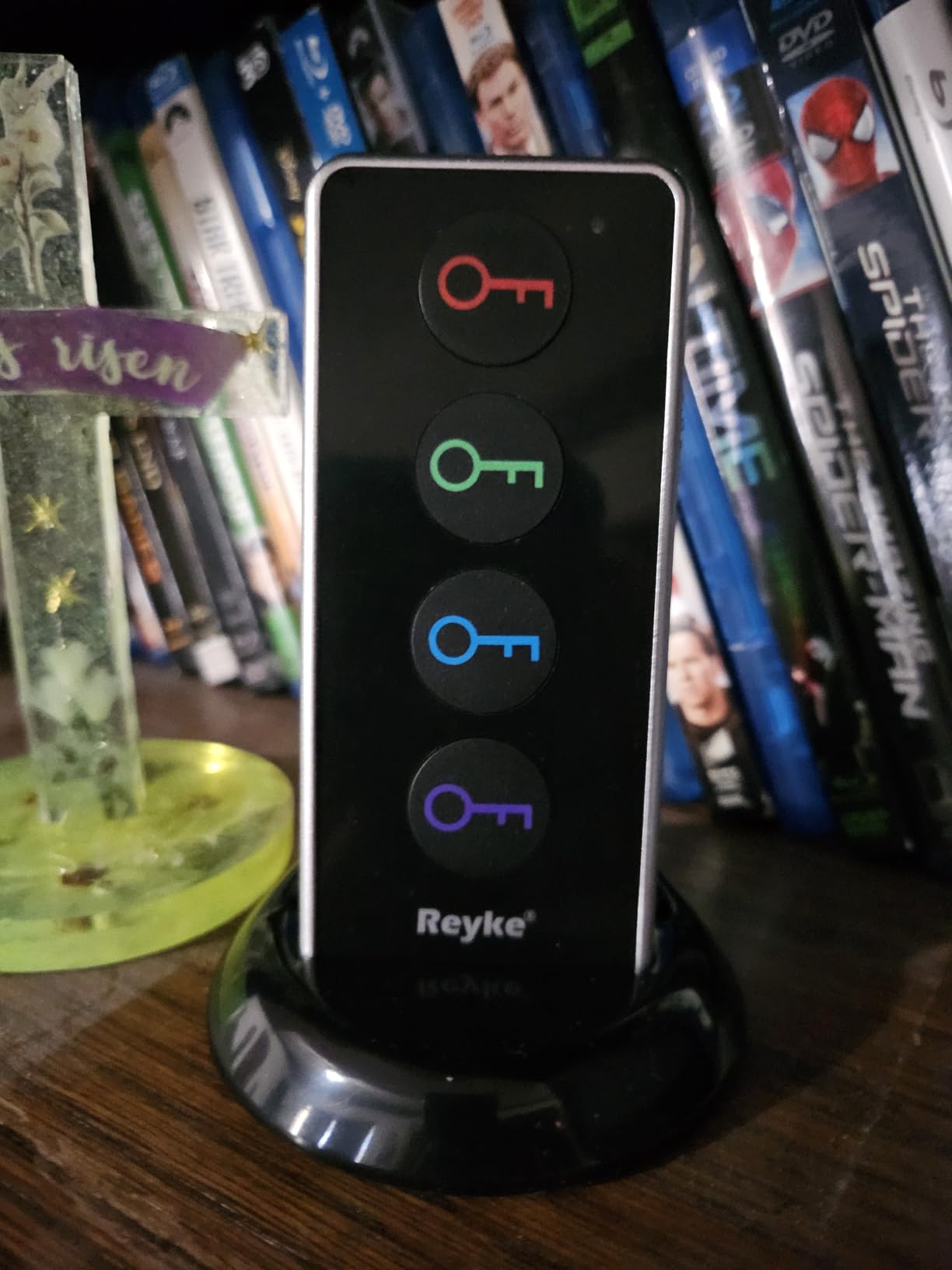 Reyke Key Finder, 80dB+ RF Item Locator Tags with 131ft. Working Range, Wireless Remote Tracker for Wallet, Phone, Glasses, Pet, 1 RF Transmitter & 4 Receivers customer photo 1