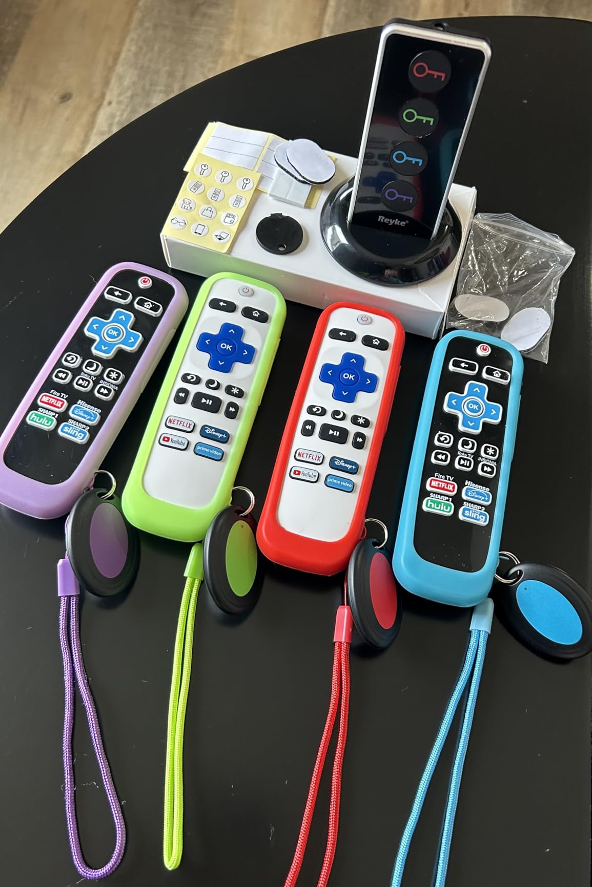 Reyke Key Finder, 80dB+ RF Item Locator Tags with 131ft. Working Range, Wireless Remote Tracker for Wallet, Phone, Glasses, Pet, 1 RF Transmitter & 4 Receivers customer photo 2