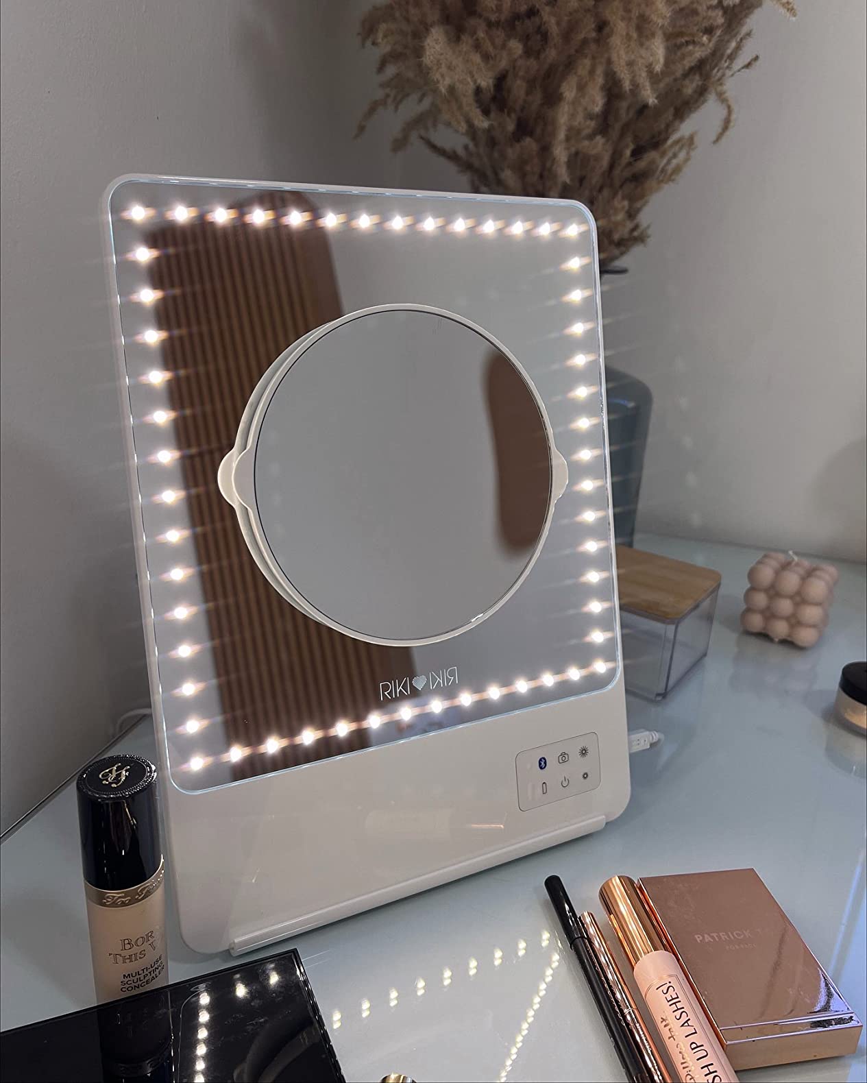 GLAMCOR Riki Skinny Smart Vanity Mirror with HD LEDs, Magnifying Mirror Attachment, Phone Holder and Bluetooth Control (Rose Gold, 5X Magnification) customer photo 1