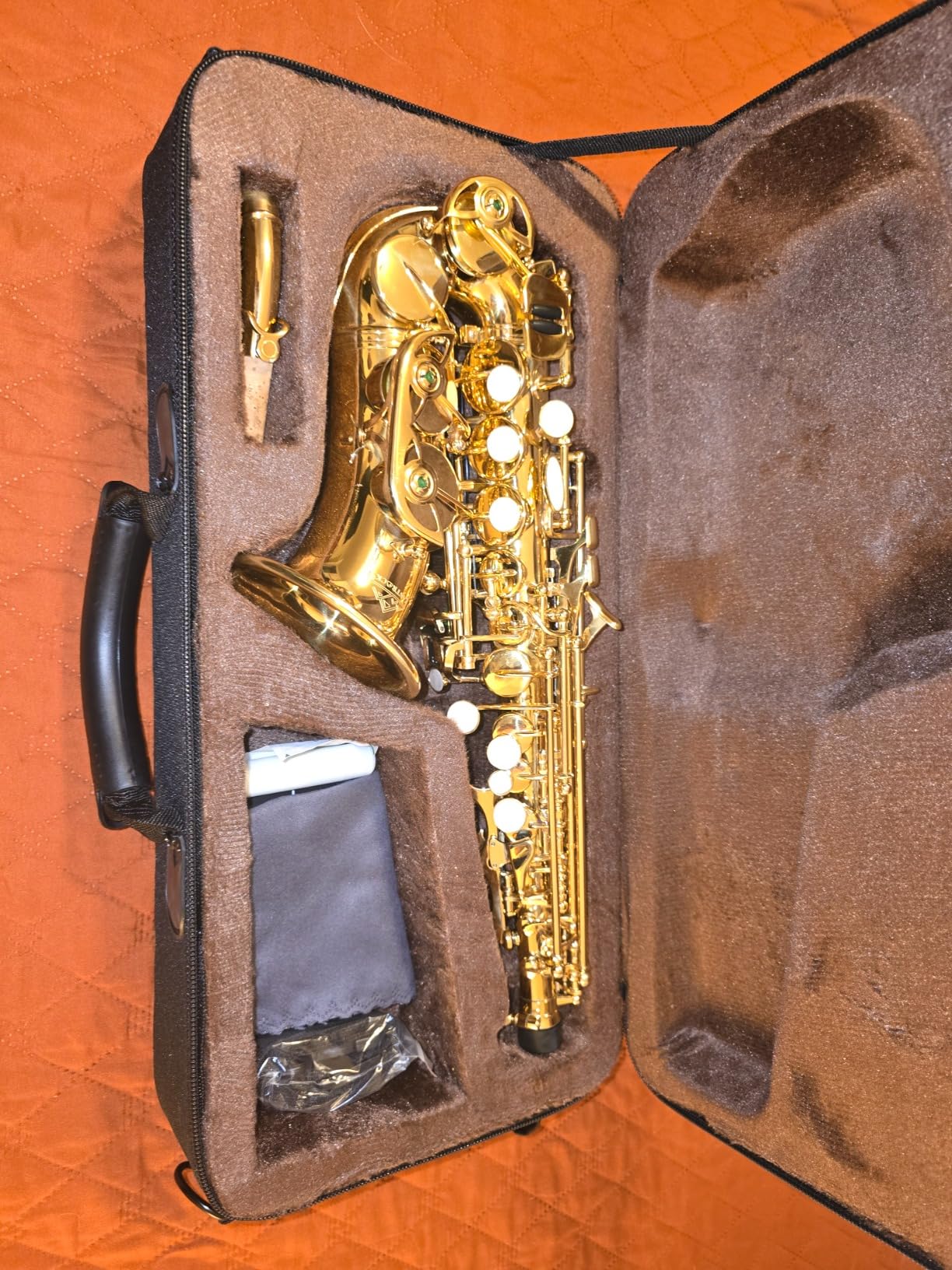 EASTROCK Soprano Saxophone Curved Bb Flat Black Sax Instruments for Beginners Intermediate Players with Carrying Case,Mouthpiece,Pads,Reed,Cleaning kit,neck Strap,White Gloves customer photo 2