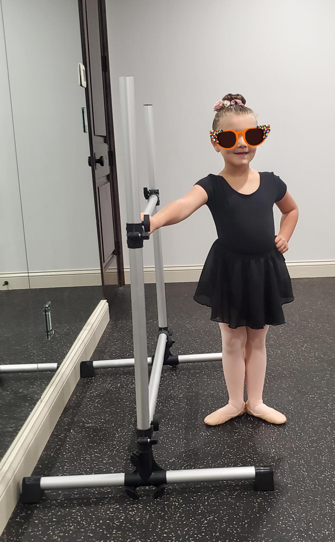 FC FUNCHEER Adjustable Ballet Barre, Portable Dance bar, Fitness Equipment for Dance & Balance Exercise, Super Sturdy for Balance Workout, Weight Limit 250 LBS customer photo 2