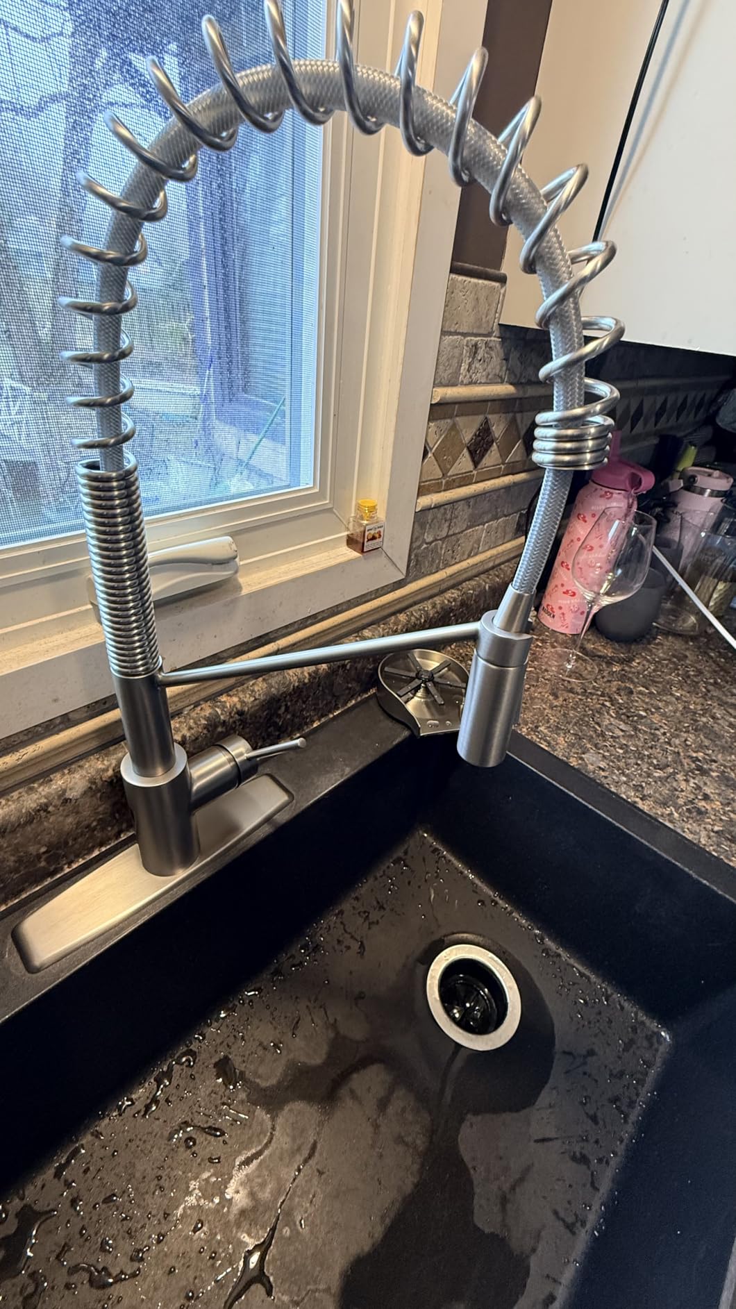 KRAUS Oletto Touchless Sensor Commercial Pull-Down Single Handle Kitchen Faucet with QuickDock Top Mount Assembly in Spot Free Stainless Steel, KSF-2631SFS customer photo 1