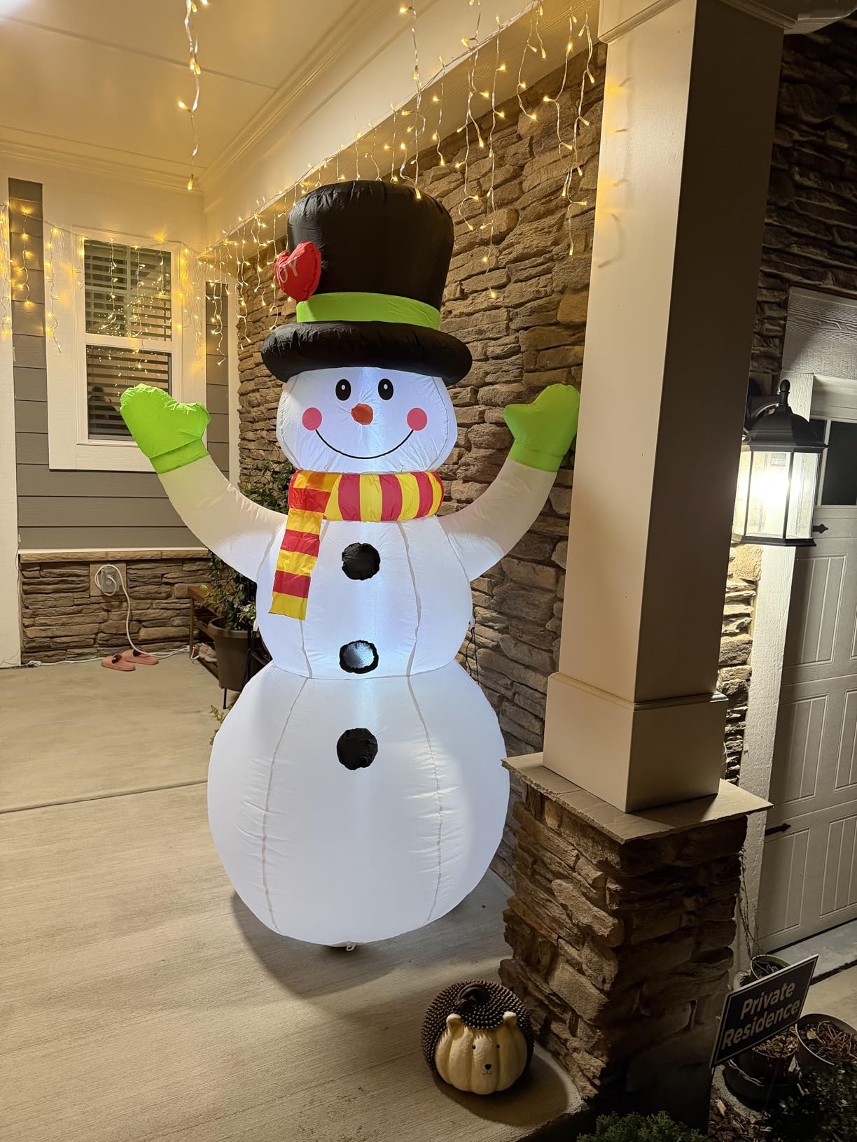 FunFanso 7 FT Christmas Inflatables Snowman Outdoor Decorations, Giant Blow up Snow Man Yard Decor Built-in Bright LED Light Wear Magic Hat customer photo 1