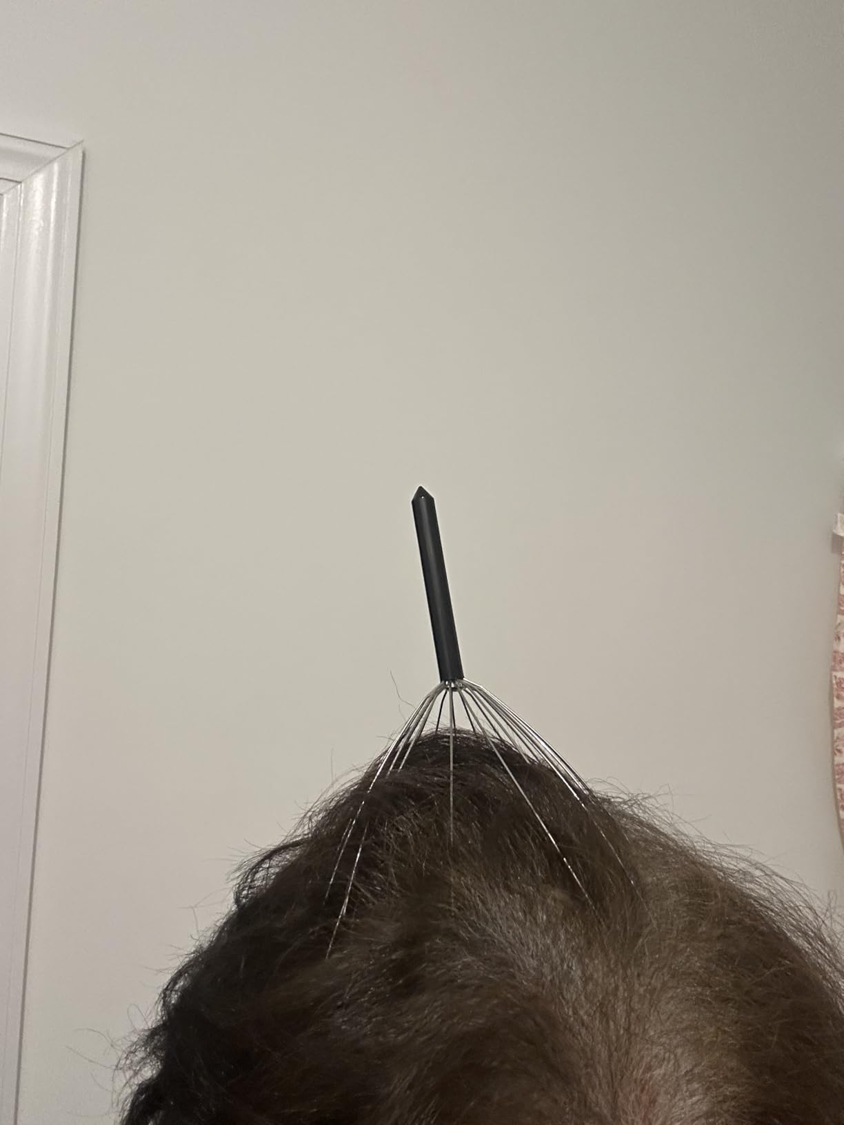 USAGA Head Massager Scalp Massager 20 Fingers Head Scratcher, Stocking Stuffers Gift for Scalp Body Relaxing (Black & Black) customer photo 2