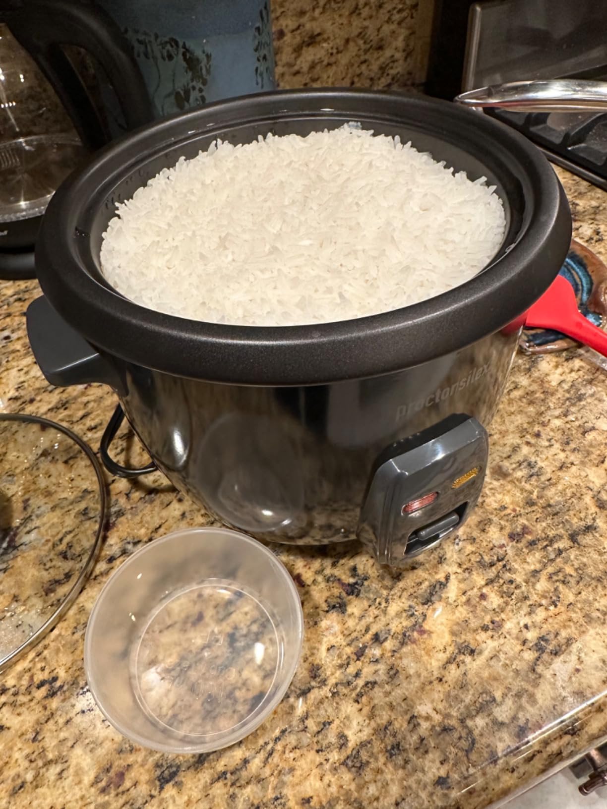 Proctor Silex Rice Cooker & Food Steamer, 30 Cups Cooked (15 Cups Uncooked), Includes Steam and Rinsing Basket, Black (37555) customer photo 1