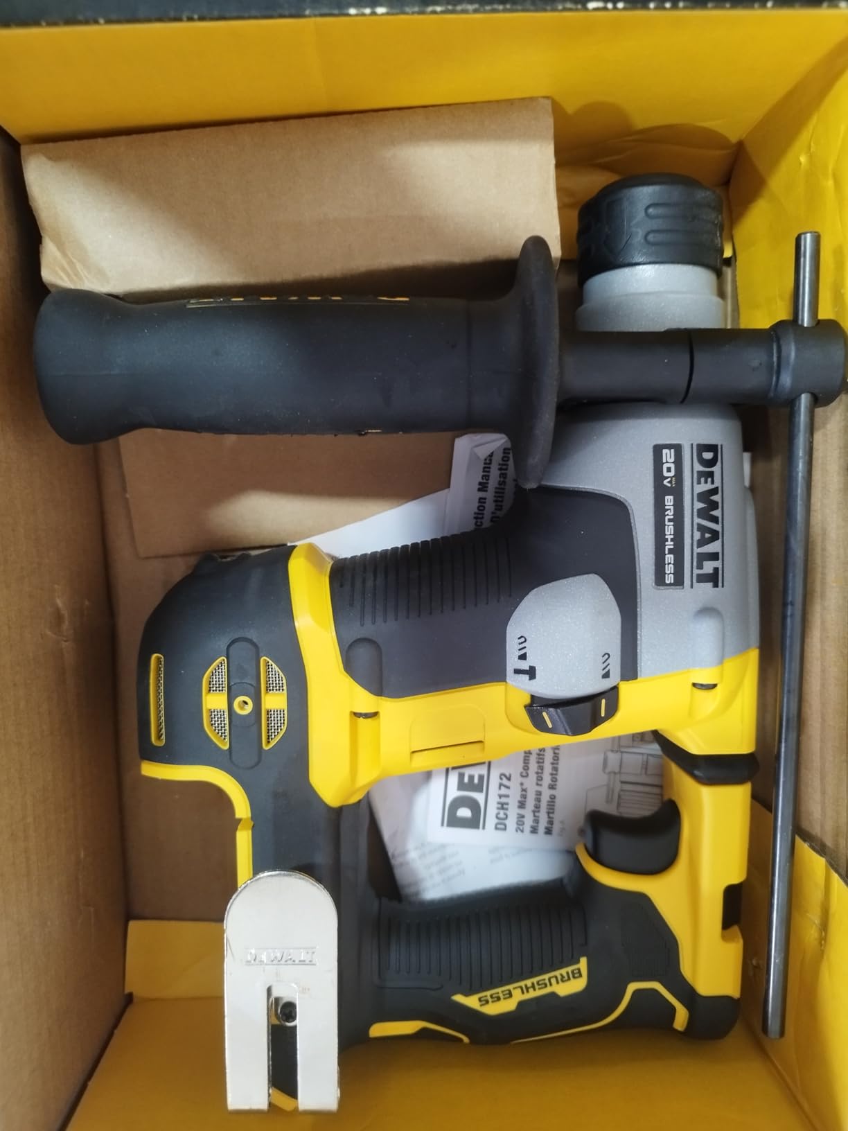 DEWALT 20V MAX SDS Plus Rotary Hammer Drill, Cordless, 5/8 in., Tool Only (DCH172B), Special Feature Brushless Motor, Compact customer photo 1