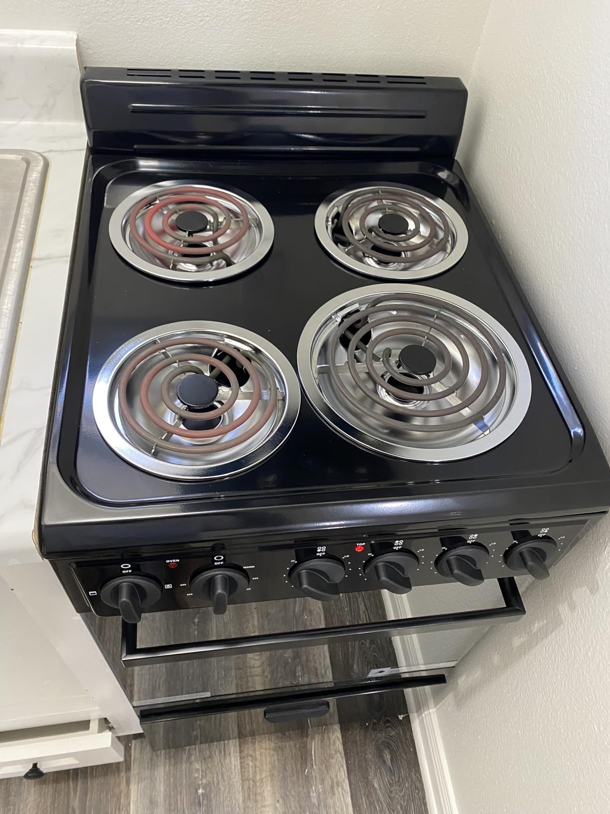 Premium Levella PRE2025GW 20 in Freestanding Electric Range with 4 Coil Burners and 2.2 Cu. Ft. Single Oven Capacity with Lower Storage Drawer in White customer photo 1