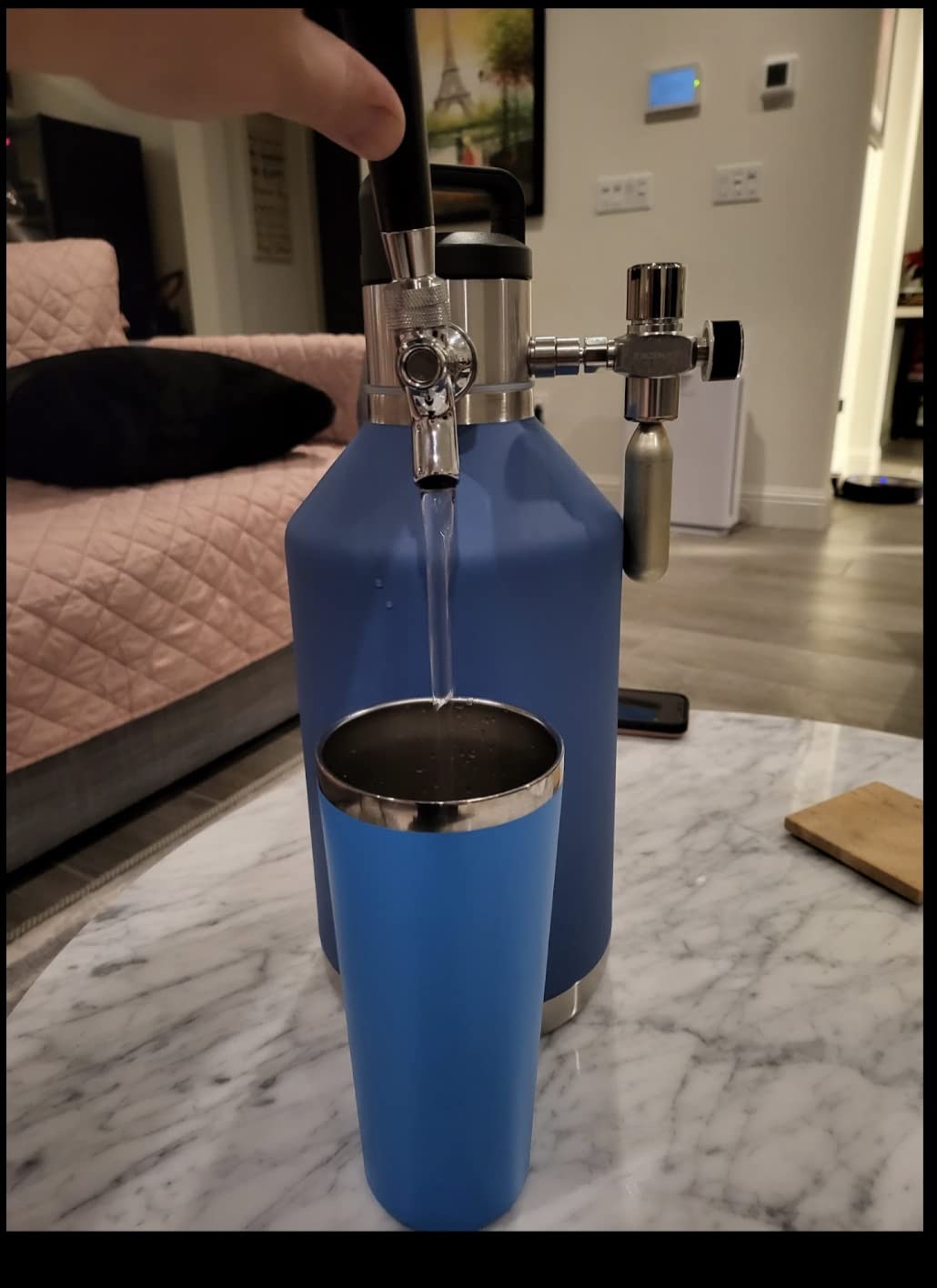 Razorri 64oz Stainless Steel Beer Growler, Double-Wall Vacuum Insulated Carbonated Keg with Professional Bar Tap and Pressurized CO2 Regulator, 0.5 Gallon, Ocean Blue customer photo 1