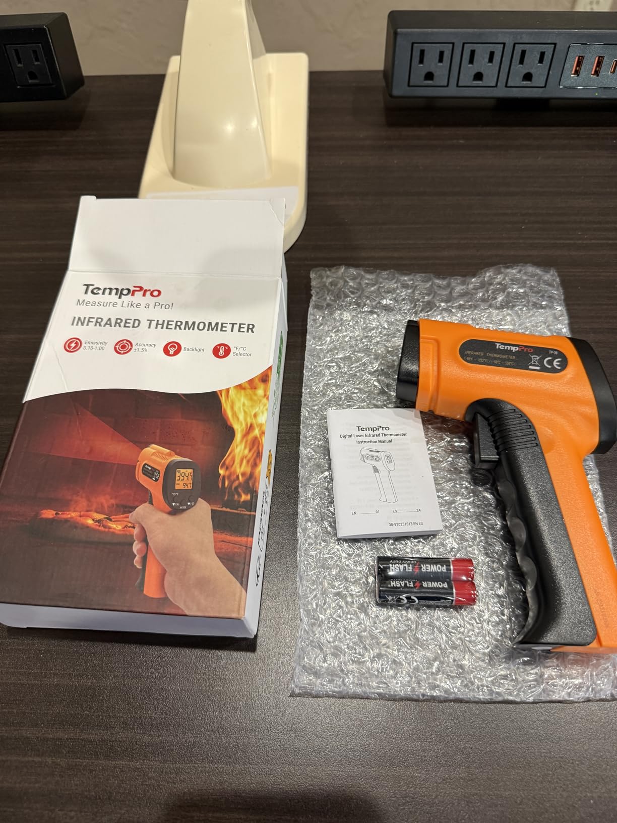TempPro TP450 2 Laser Temperature Gun for Cooking, 16:1 D:S Ratio Infrared Thermometer Gun for Pizza Oven, Laser Thermometer Gun with Adjustable Emissivity Temp Gun -58 to 1022F customer photo 2