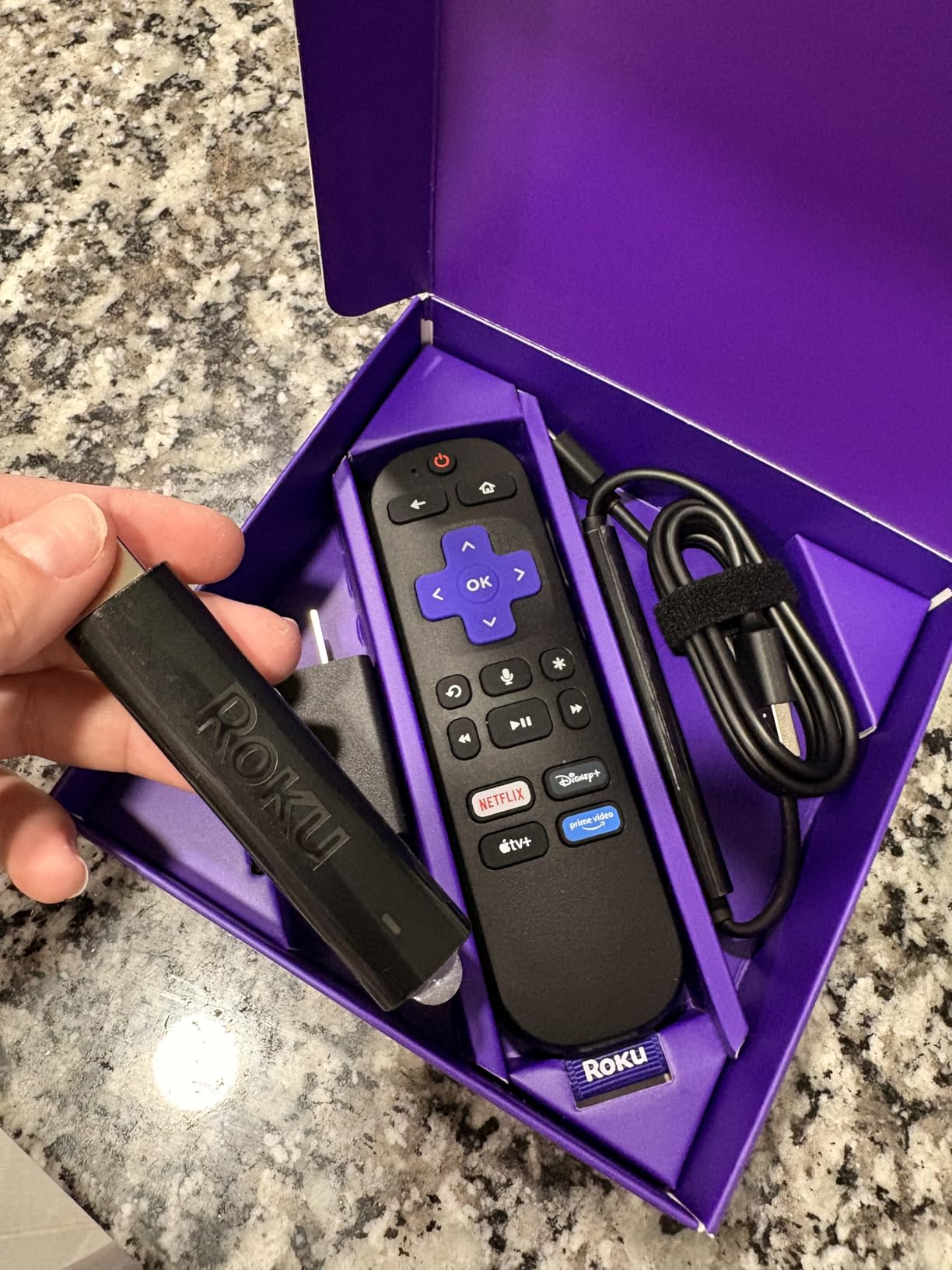 Roku Streaming Stick 4K - HDR & Dolby Vision Roku Streaming Device for TV with Voice Remote & Long-Range Wi-Fi - Free & Live TV customer photo 2