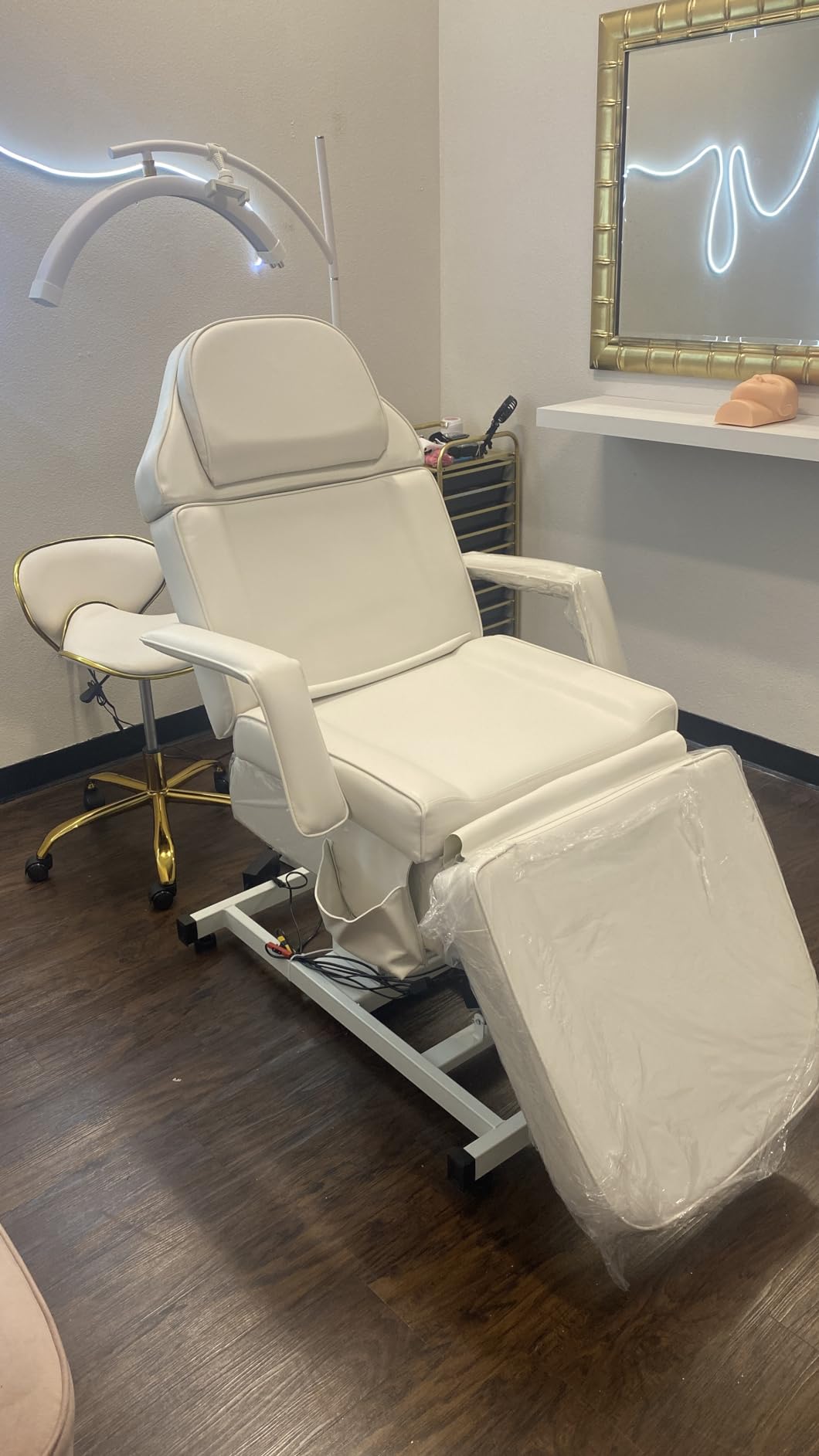 OmySalon Fully Electric Salon Facial Bed Chair, Multi-Purpose Massage Tattoo Lash Waxing Table, Height Backrest Footrest Adjustable, for Beauty Barber Spa, Black customer photo 1
