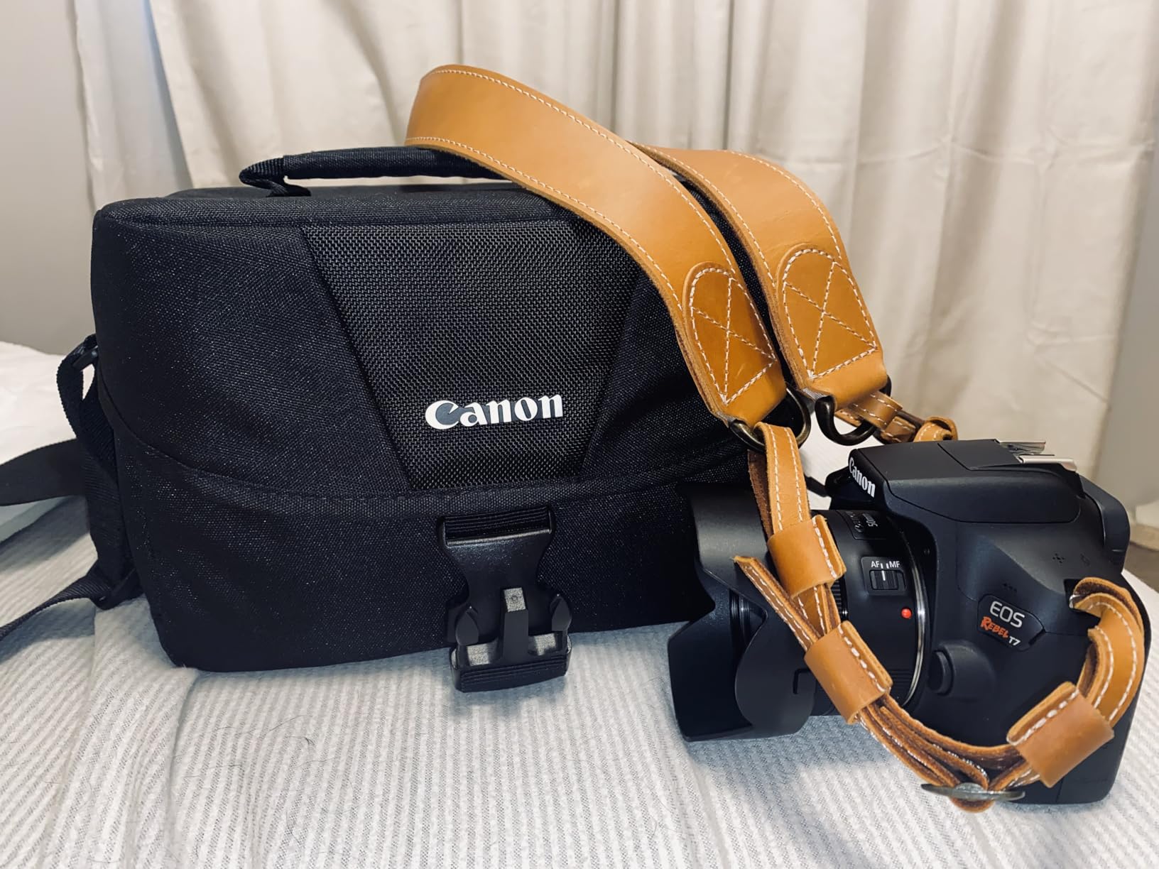 MegaGear SLR/DSLR Sierra Series Genuine Leather Camera Shoulder or Neck Strap customer photo 2