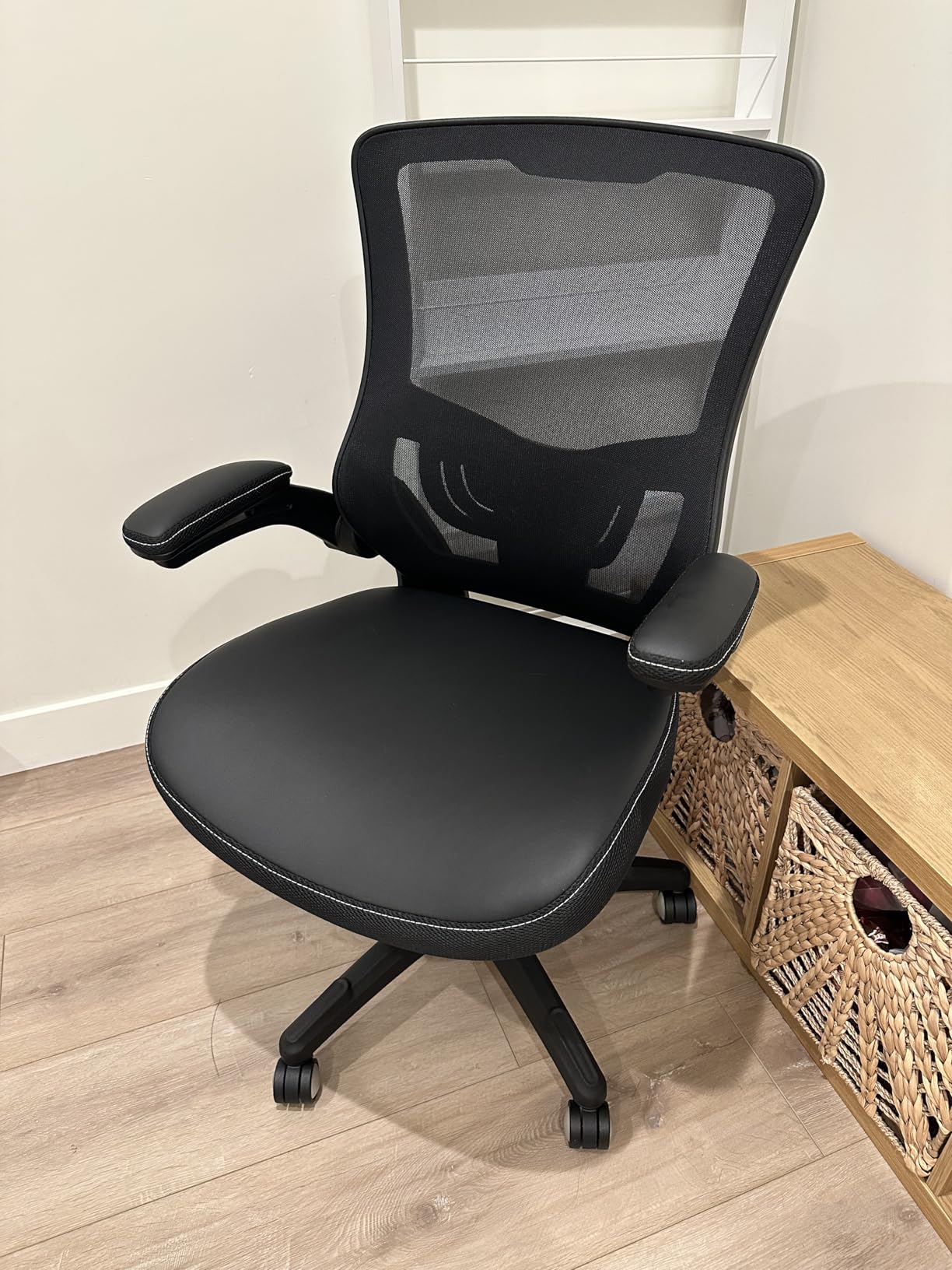 Office Chair Ergonomic Desk Chair, Computer PU Leather Home Office Chair, Swivel Mesh Back Adjustable Lumbar Support Flip-up Arms Executive Task Chair customer photo 1