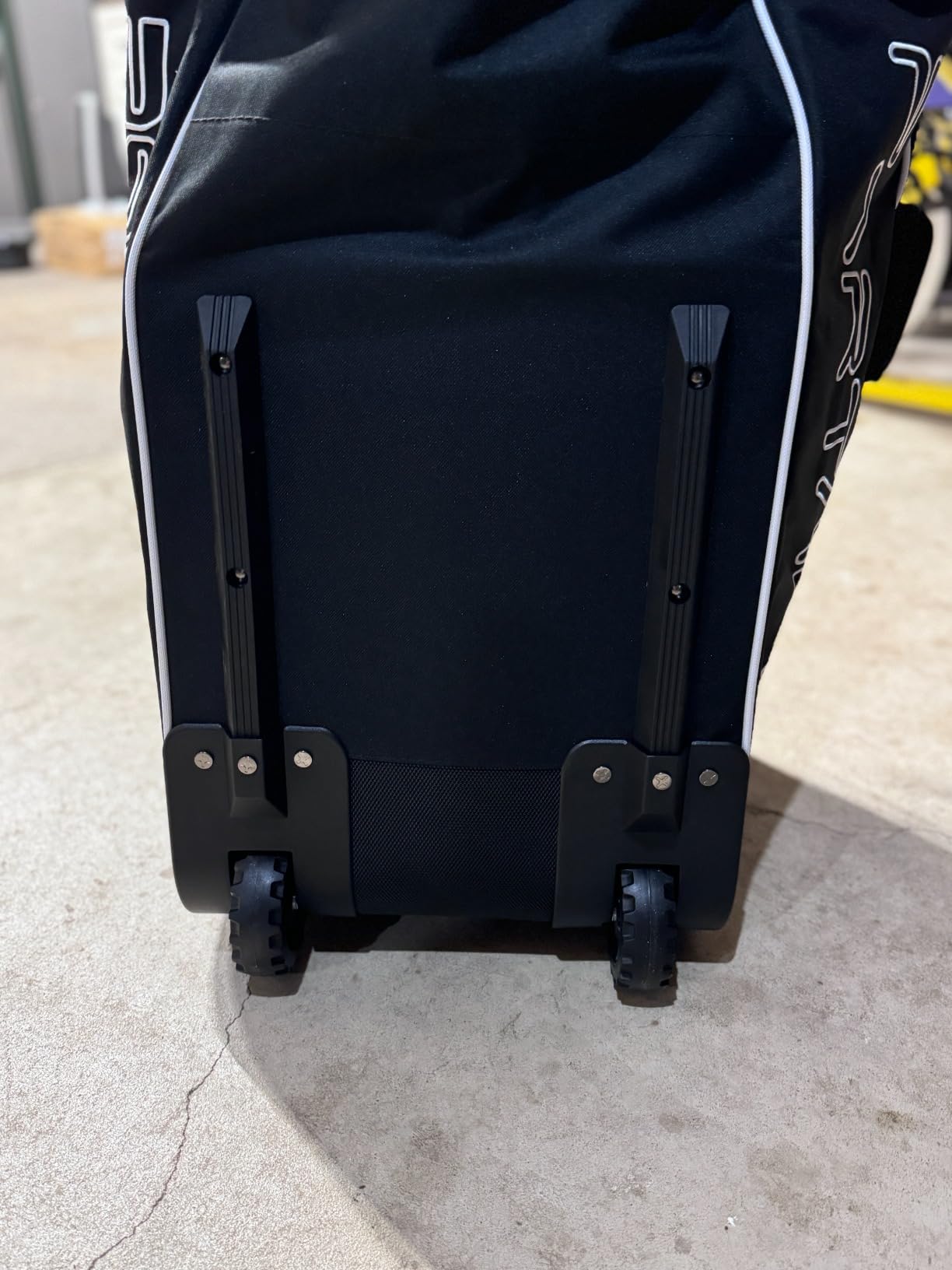 Golf Travel Bag with Wheels customer photo 1