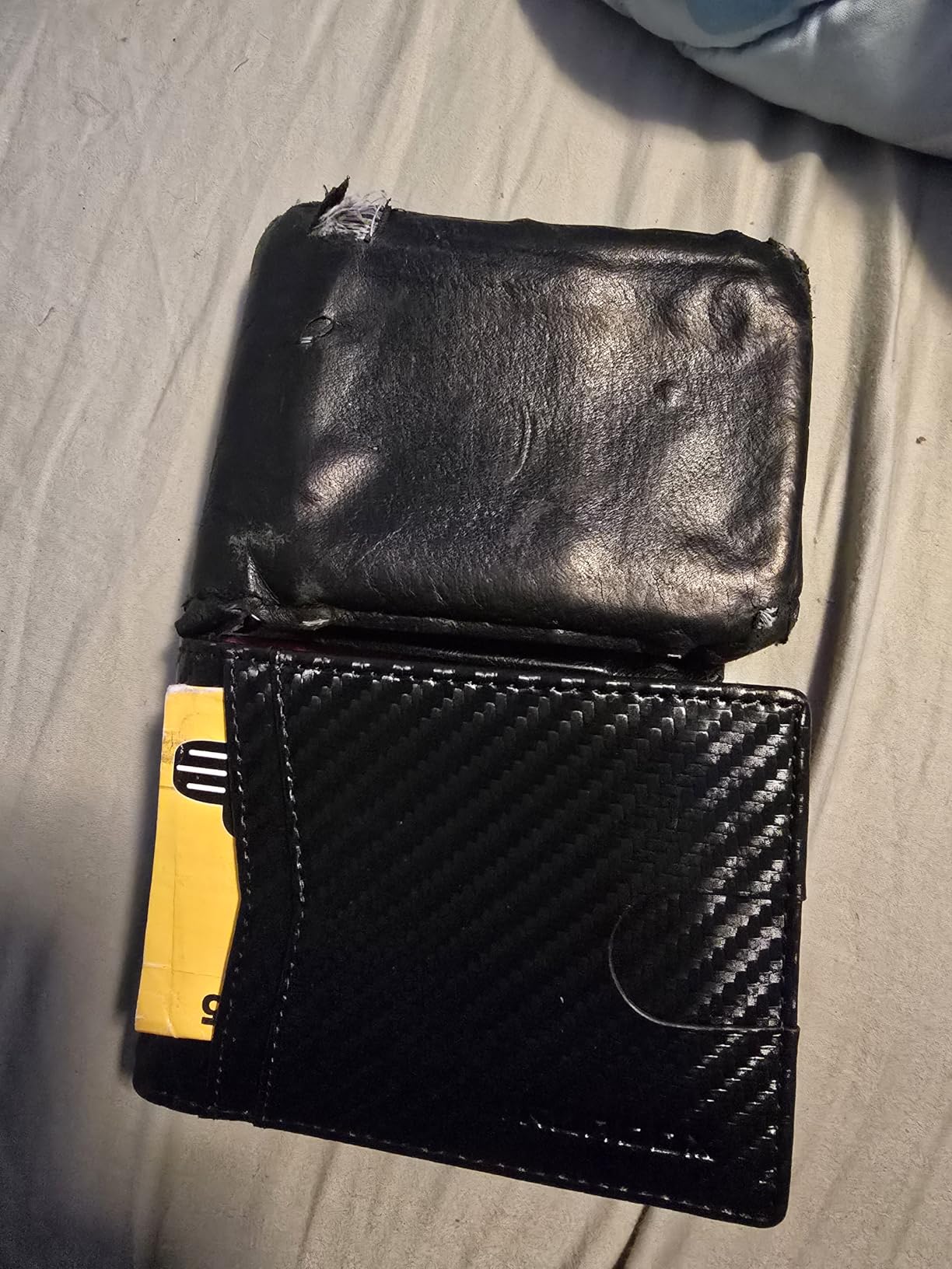 Wallet for Men Slim RFID Leather 2 ID Window With Gift Box customer photo 1