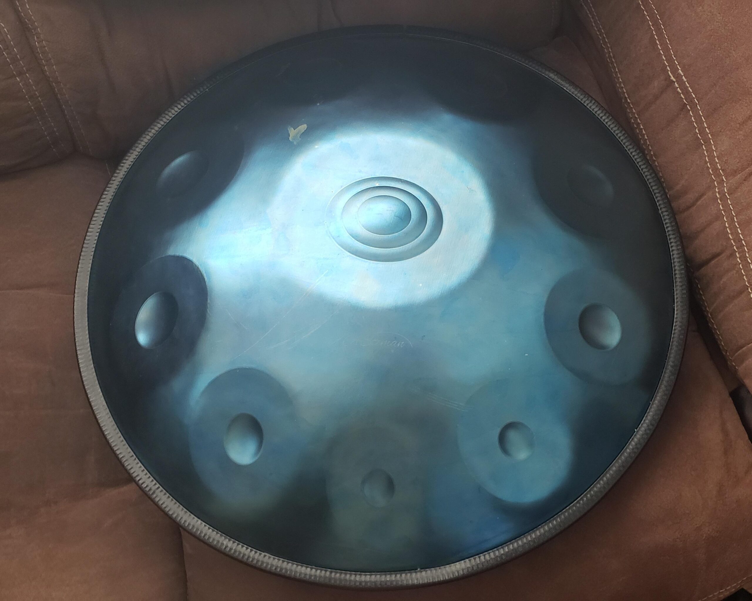 AS TEMAN HANDPAN Drum D minor 9 notes 22 inches, 432Hz, with gold finish, carrying bag, stand, cleaning cloth, drumstick customer photo 1