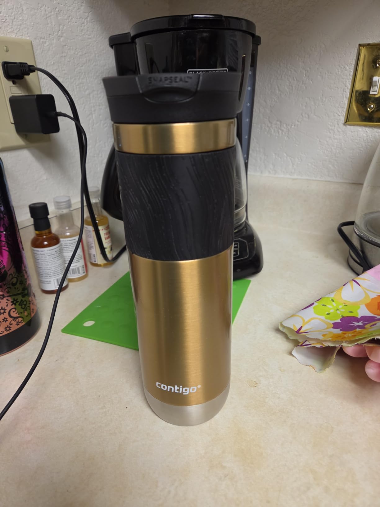 Contigo Byron Vacuum-Insulated Stainless Steel Travel Mug, 20oz - Leak-Proof Lid, BPA-Free, Blue Corn customer photo 2