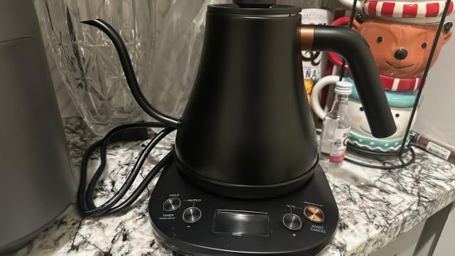 Mecity Electric Kettle Gooseneck Pour Over Kettle +/-1F Temperature Control Quick Heating Water Boiler for Coffee & Tea & Formula Auto Shut Off Tea Kettle 1200 Watt, 0.8L, Matt Black, Barista Edition customer photo 2