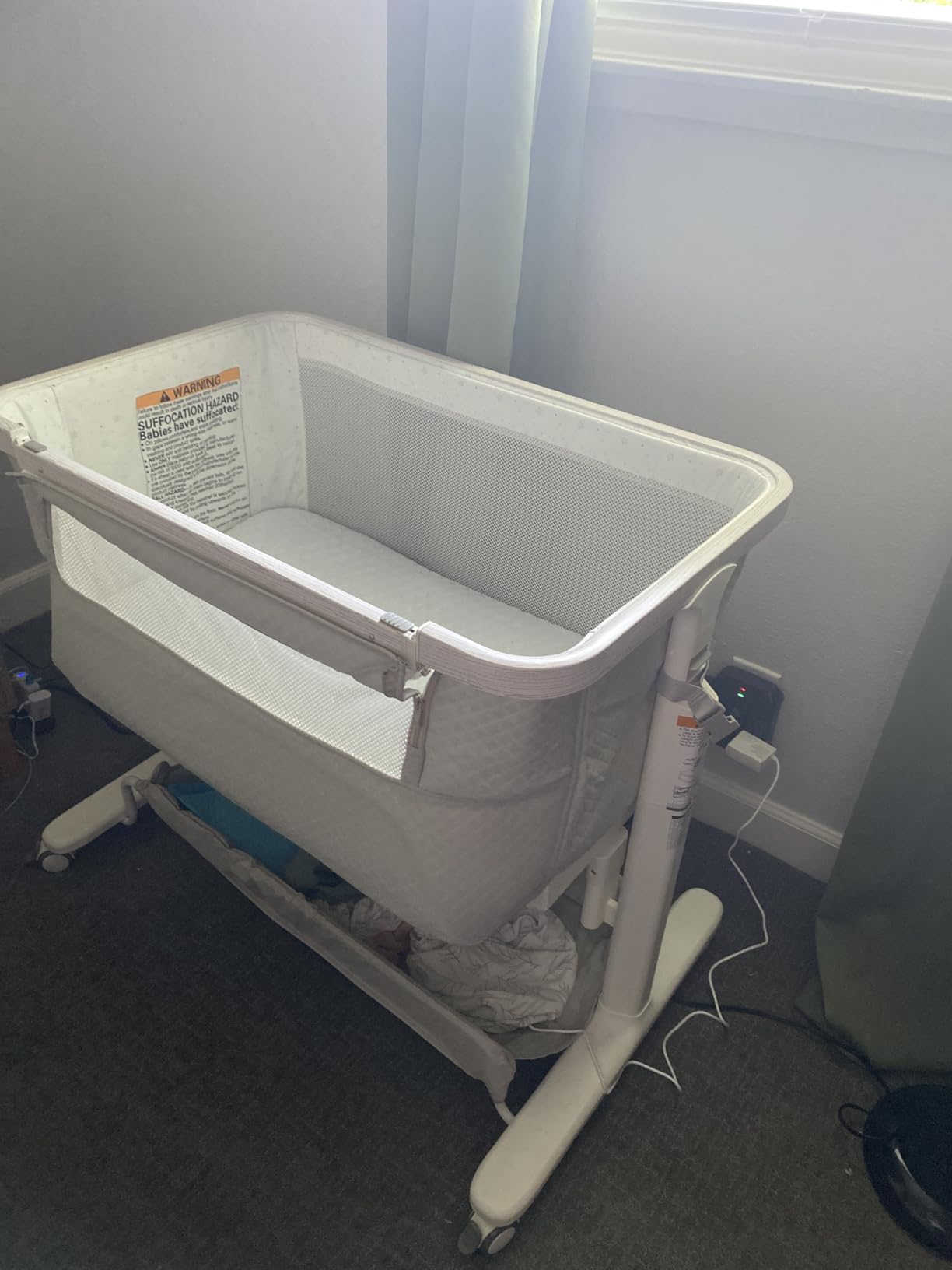 VaVaSoo Electric Rocking Bassinet for Baby 3 Speeds Automatic Bedside Sleeper Auto Rolling Newborn Cradle Rocks Itself 5 Height Adjustable with Music, Wheels, Storage, Grey & White customer photo 1