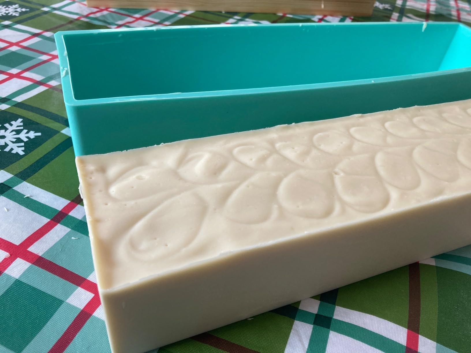 Wooden Soap Molds for Soap Making Large- 5 lb Soap Molds Loaf with Cover, Rectangle Silicone Soap Loaf Molds 77 oz (5 lb Standard Mold) customer photo 2