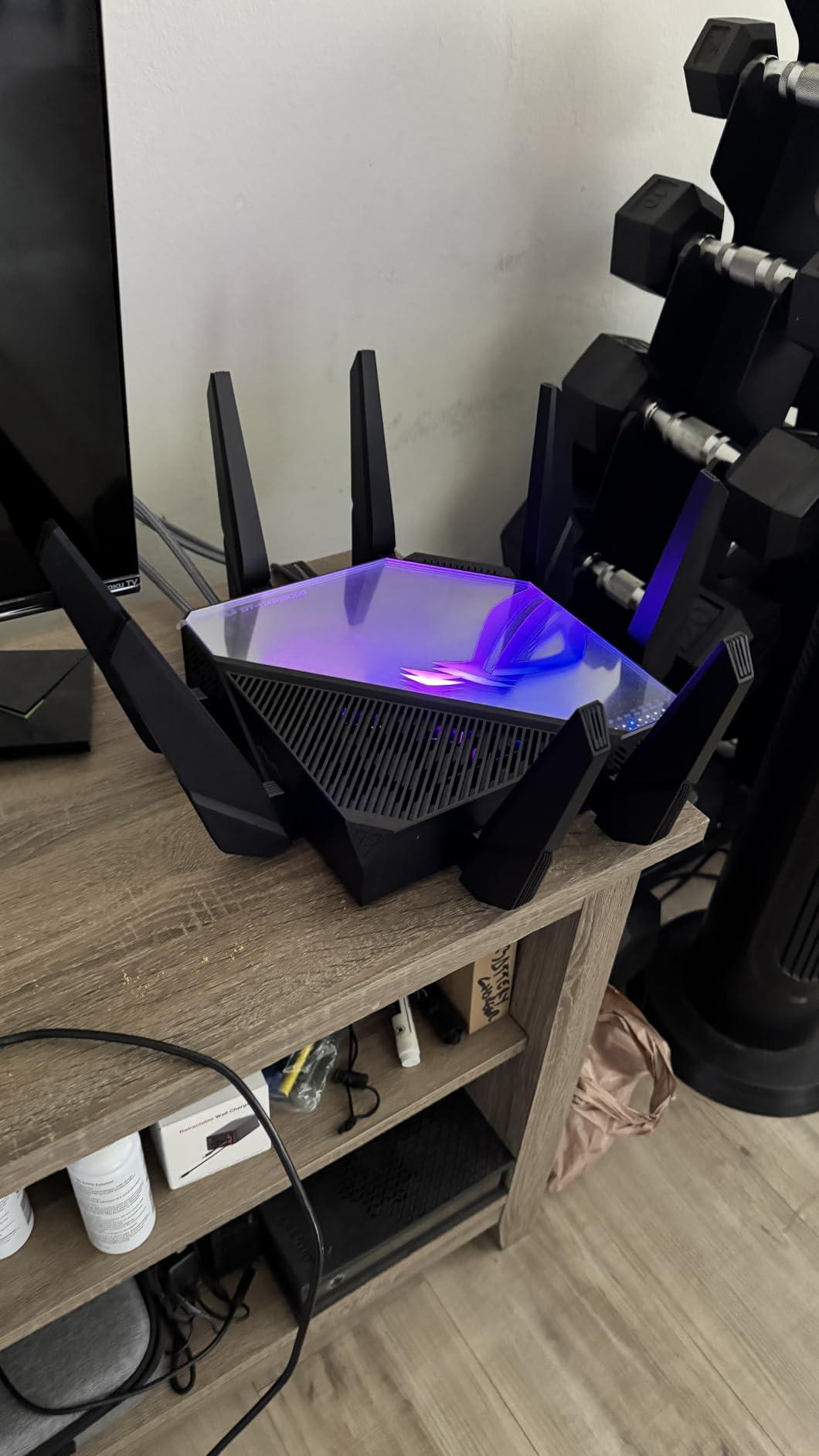 ASUS ROG Rapture WiFi 6E Gaming Router (GT-AXE16000) customer photo 2