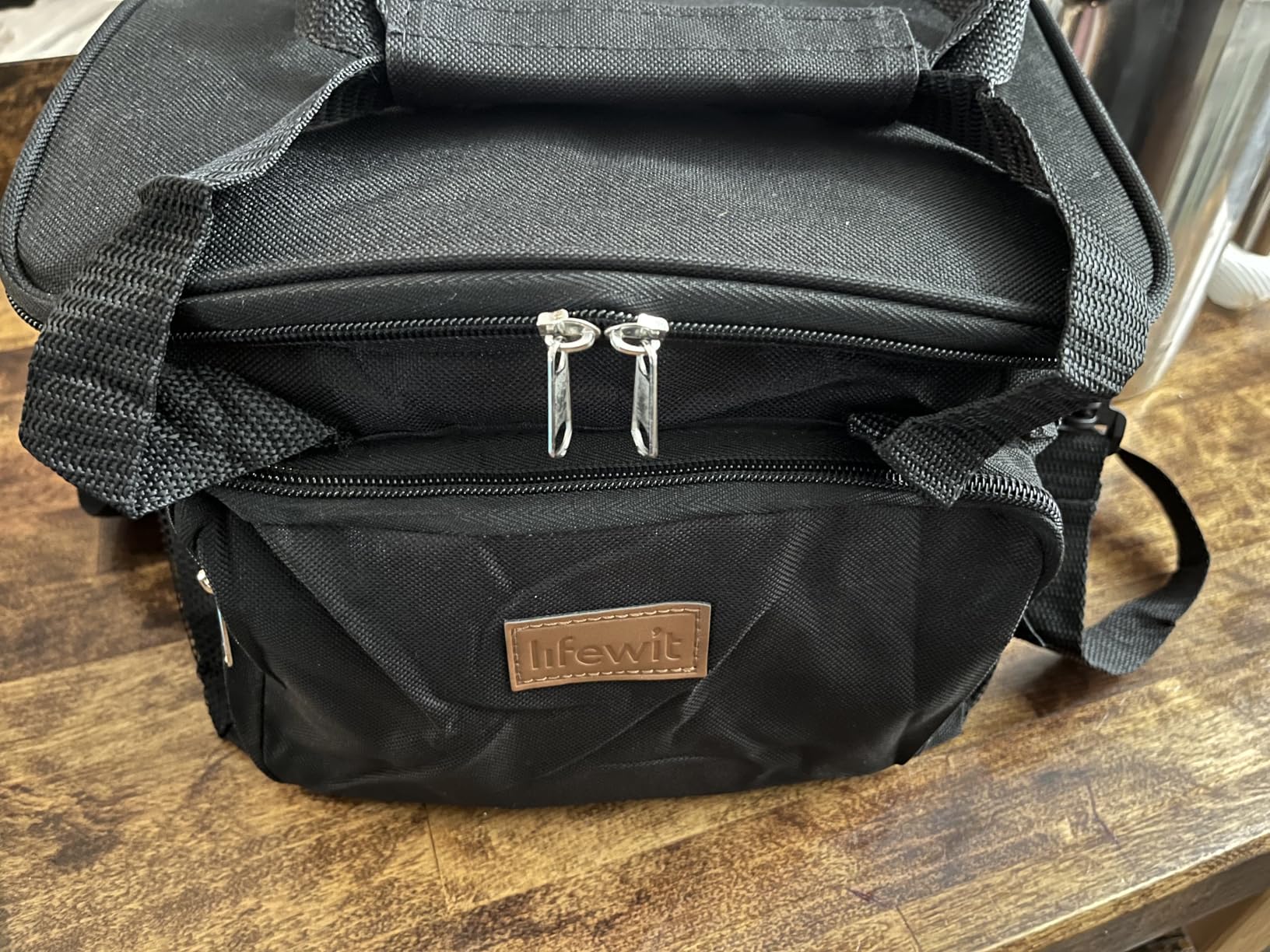 Lifewit Medium Lunch Bag, Insulated Lunch Box, Soft Cooler Cooling Tote for Adult Men Women, Black 12-Can (9L) customer photo 2