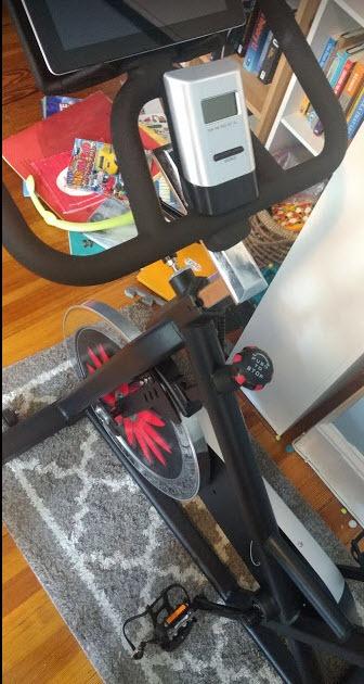 JOROTO Exercise Bike, Magnetic Stationary Bikes with 40LBS Flywheel customer photo 1