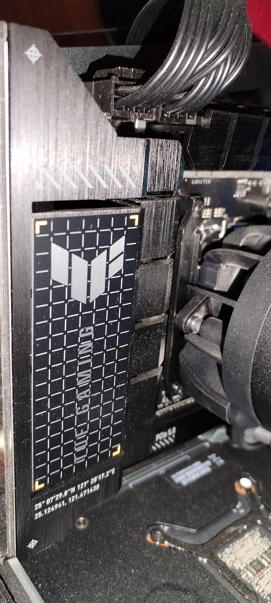 ASUS TUF Gaming X670E-PLUS WiFi 6E Socket AM5 (LGA 1718) Ryzen 7000 ATX Gaming Motherboard(16 Power Stages, PCIe 5.0, DDR5 Memory, Four M.2 Slots, 2.5 Gb LAN, USB 4, Aura RGB Lighting) customer photo 1