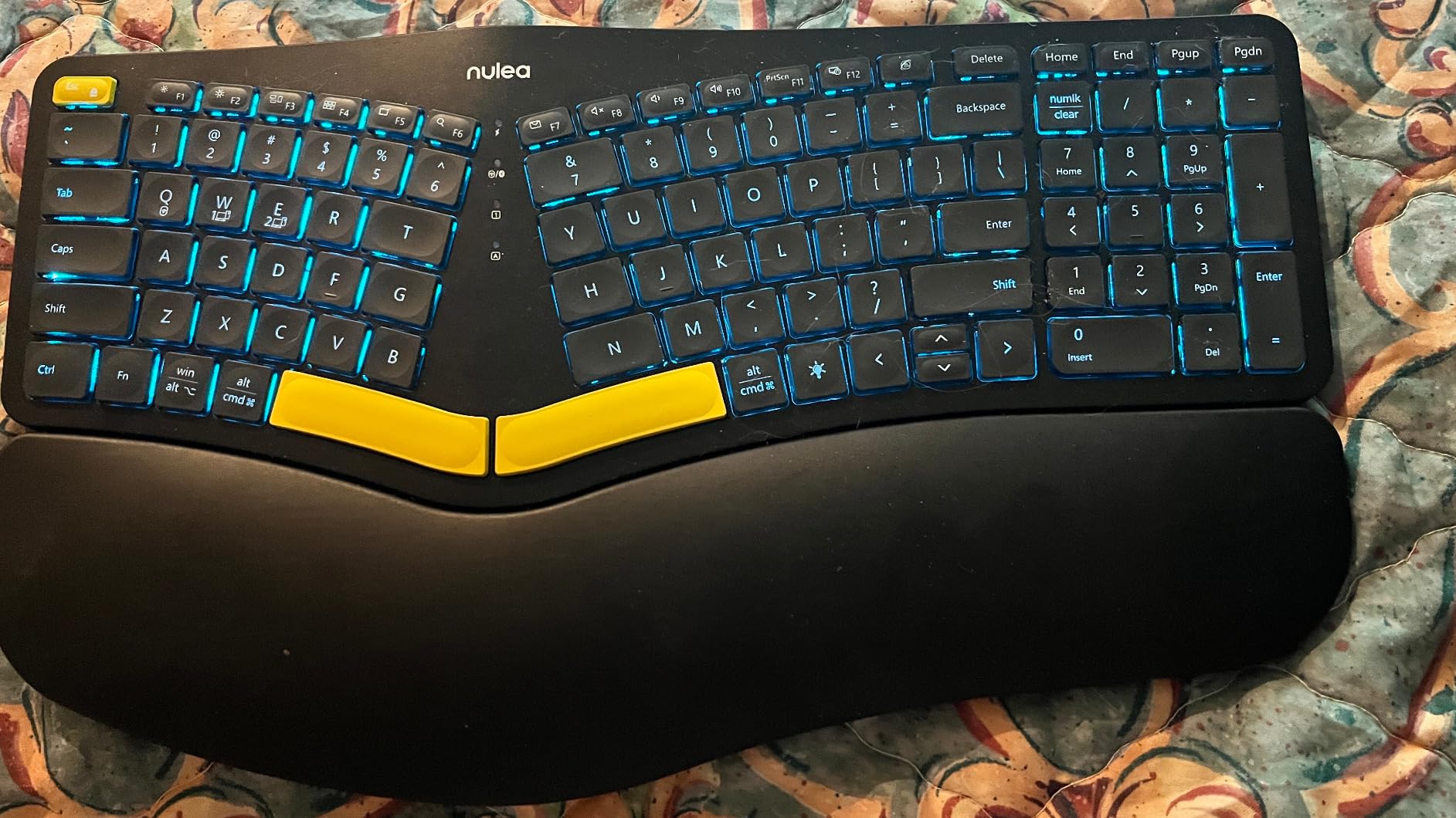 Nulea Wireless Ergonomic Keyboard, Split Keyboard with Wrist Rest, USB-C Charging, 7-Color Backlight, Natural Typing, Bluetooth and USB Connectivity, Compatible with Windows/Mac customer photo 2