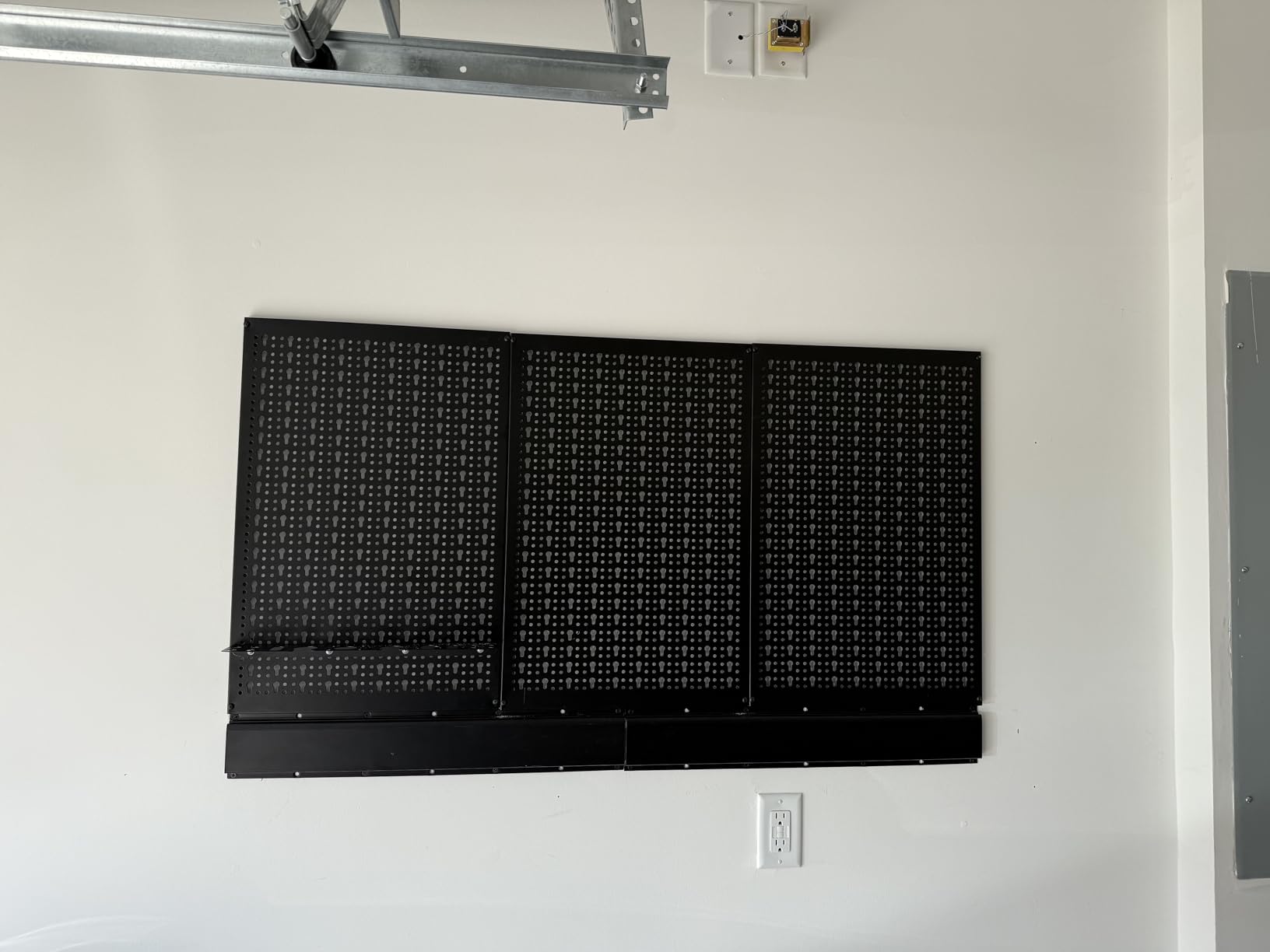 TORACK Metal Pegboard Wall Organizer System for Garage, 109 PCS Pegboard Accessories Tool Organizer Kit with Pegboard Bins, Hooks, Tool Storage Peg Board for Workbench (Black) customer photo 2
