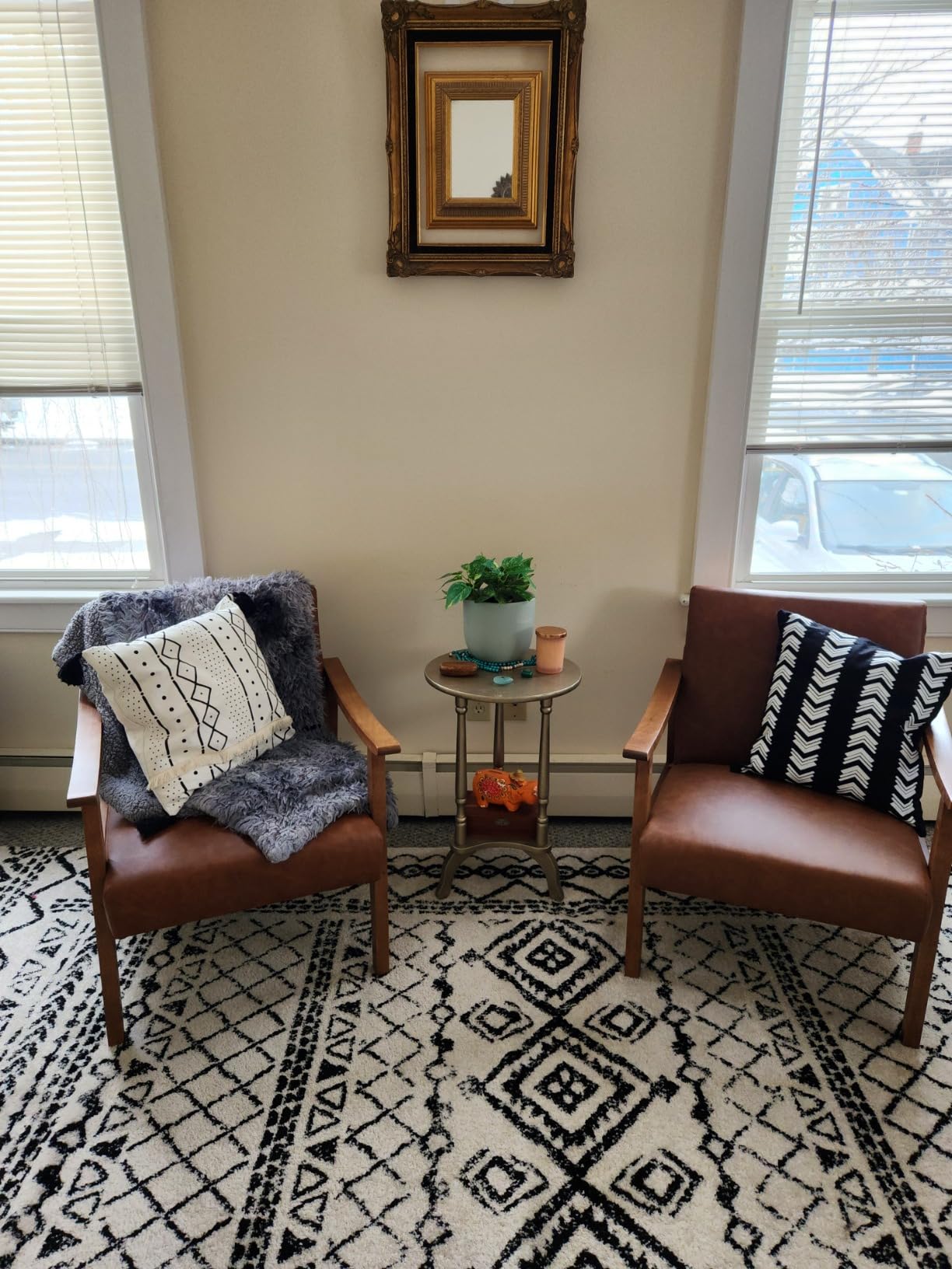 Yaheetech PU Leather Accent Chair, Mid-Century Modern Armchair with Solid Wood Legs, Reading Leisure Chair with High Back for Living Room Bedroom Waiting Room, Brown customer photo 2