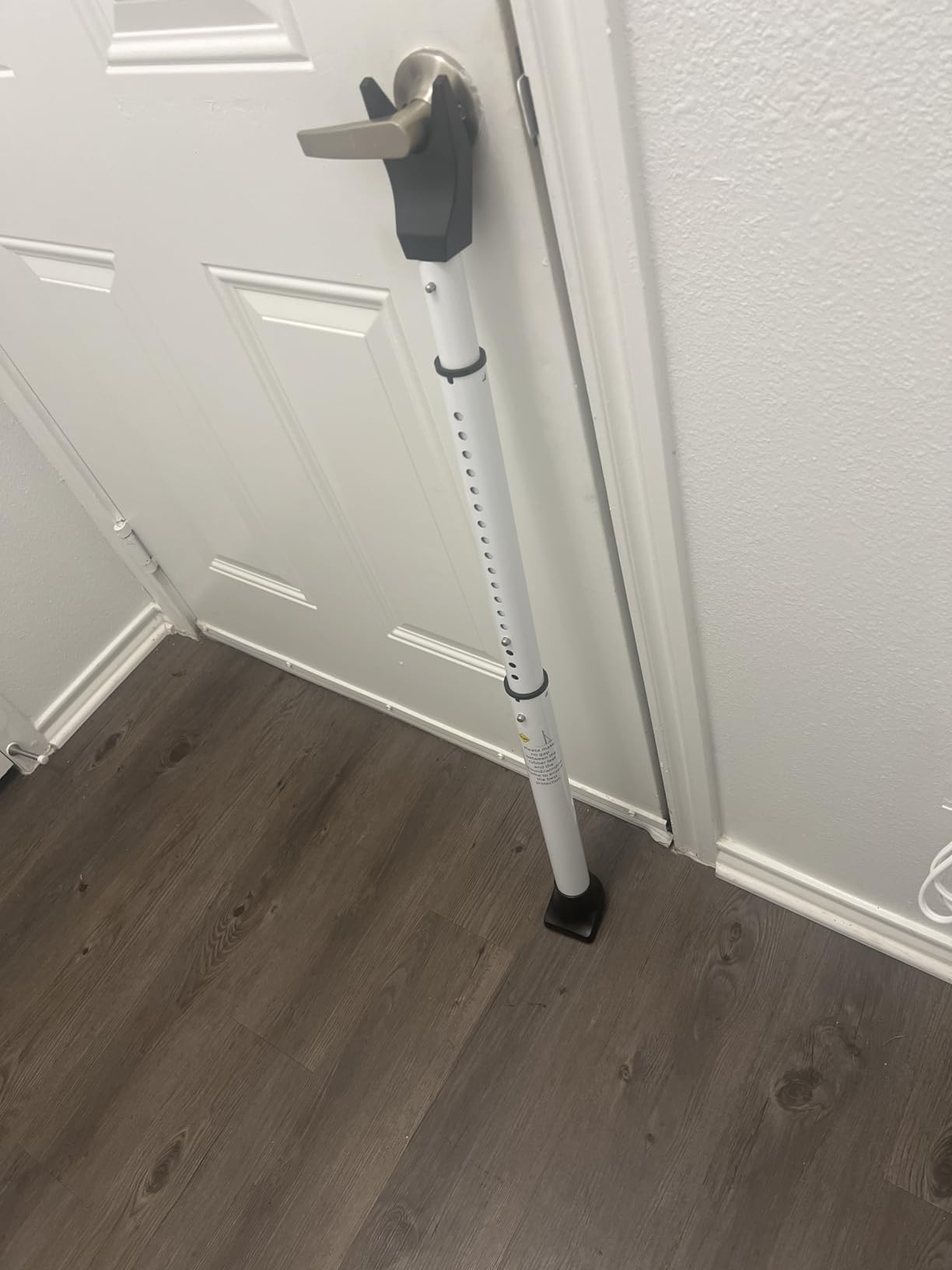 AceMining Upgraded Door Security Bar & Sliding Patio Bar, Heavy Duty Stoppers Adjustable Jammer for Home, Apartment, Travel (1 Pack, White) customer photo 1