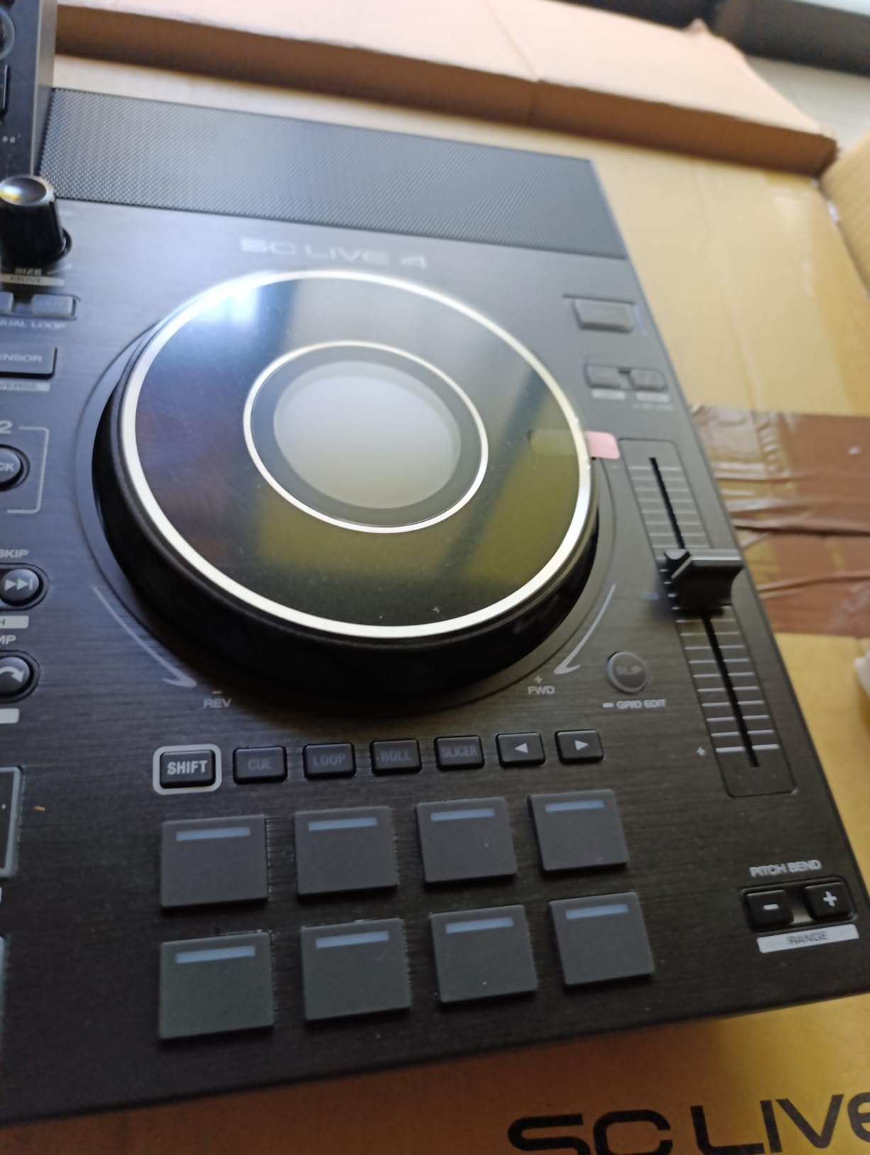 Denon DJ SC LIVE 4 Standalone DJ Controller with Stem Separation on 4-Decks, Wi-Fi Streaming, Build-in Speakers, Serato DJ and Virtual DJ Compatible customer photo 1