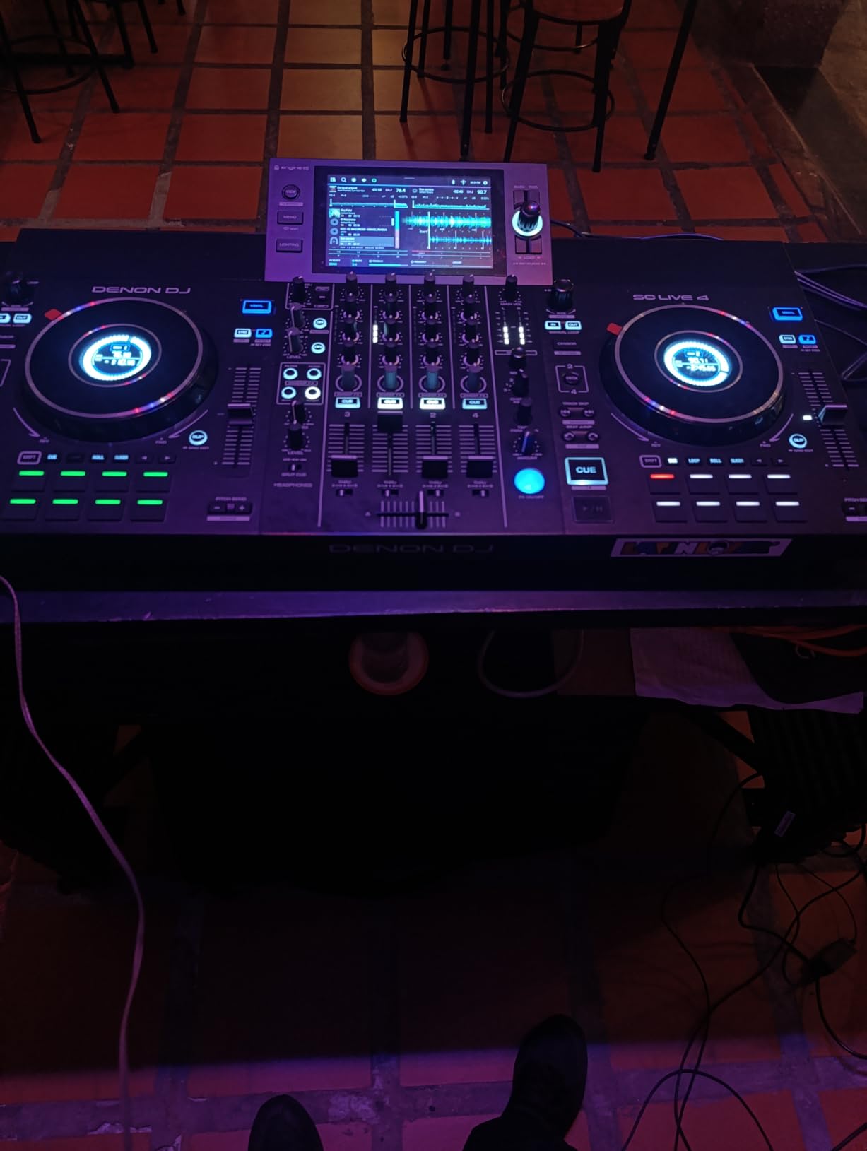 Denon DJ SC LIVE 4 Standalone DJ Controller with Stem Separation on 4-Decks, Wi-Fi Streaming, Build-in Speakers, Serato DJ and Virtual DJ Compatible customer photo 2