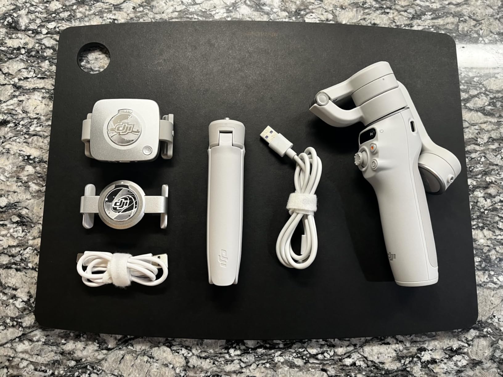 DJI Osmo Mobile 6 Smartphone Gimbal Stabilizer, 3-Axis Phone Gimbal, Built-In Extension Rod, Portable and Foldable, Android and iPhone Gimbal with ShotGuides customer photo 2