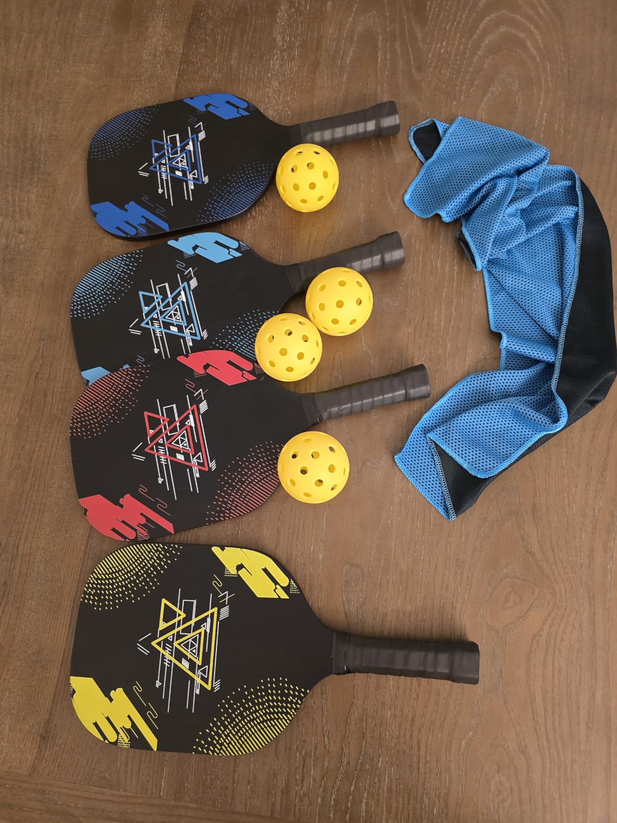 Pickleball Set with 4 Premium Wood Paddles, Cushion Comfort Grip, 4 Cooling Towels, 4 Pickleball Balls & Carry Bag, Pickle Ball Paddle for Men Women customer photo 1