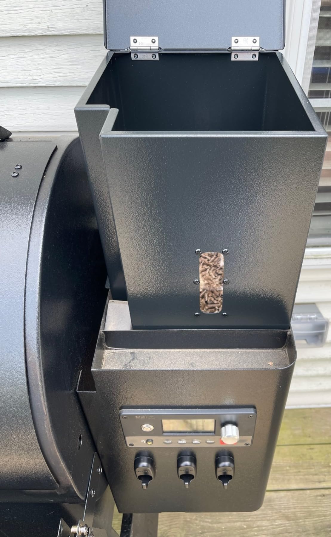 Stanbroil Pellet Hopper Extension for Traeger Ironwood 650/885 Pellet Grills, Grill Accessories for Traeger Pellet Smoker - Black customer photo 1