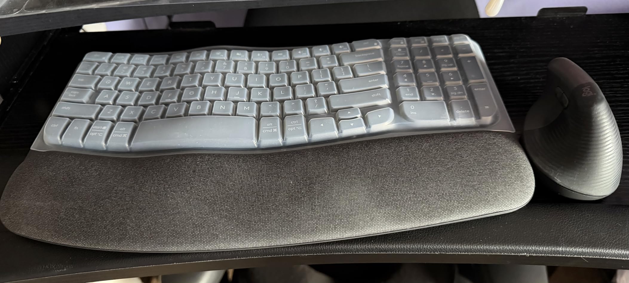 Logitech Wave Keys Wireless Ergonomic Keyboard with Cushioned Palm Rest, Comfortable Natural Typing, Easy-Switch, Bluetooth, Logi Bolt Receiver, for Multi-OS, Windows/Mac - Graphite customer photo 1