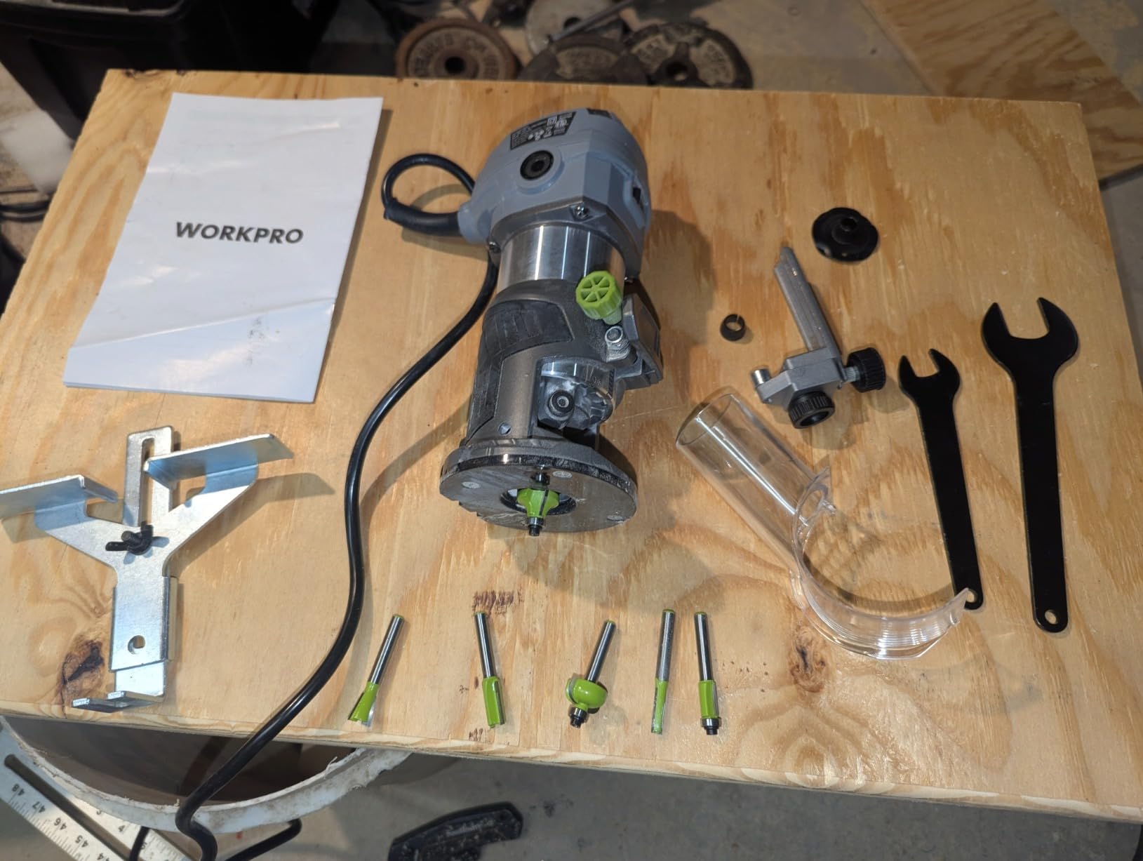 WORKPRO Compact Router Kit, 6.5 Amp Corded Hand Trimmer Router Tool, 6 Variable Speeds Wood Router for Woodworking Slotting Trimming customer photo 2