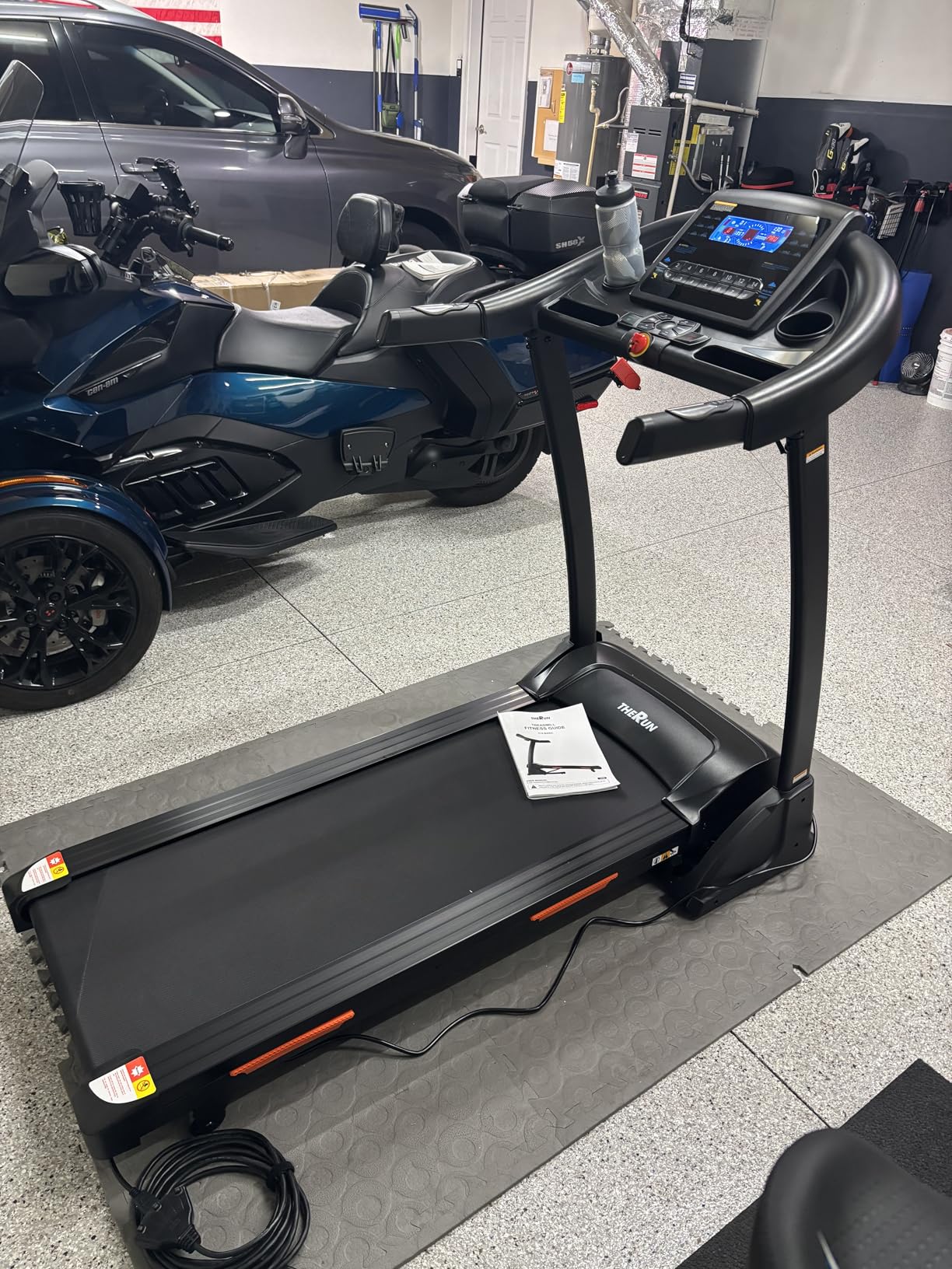 THERUN Incline Treadmill, Treadmills for Running and Walking, 300 lbs Weight Capacity Folding Treadmill with 0-15% Auto Incline, Wide Belt, 3.5 HP customer photo 2