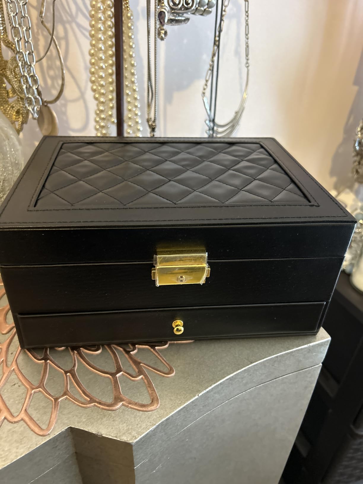 GUOER Jewelry Box for Women Girl Wife - Large PU Leather Jewelry Organizer Storage Case with Two Layers Display for Earrings Bracelets Rings Watches Mothers Day Gifts (Black) customer photo 1