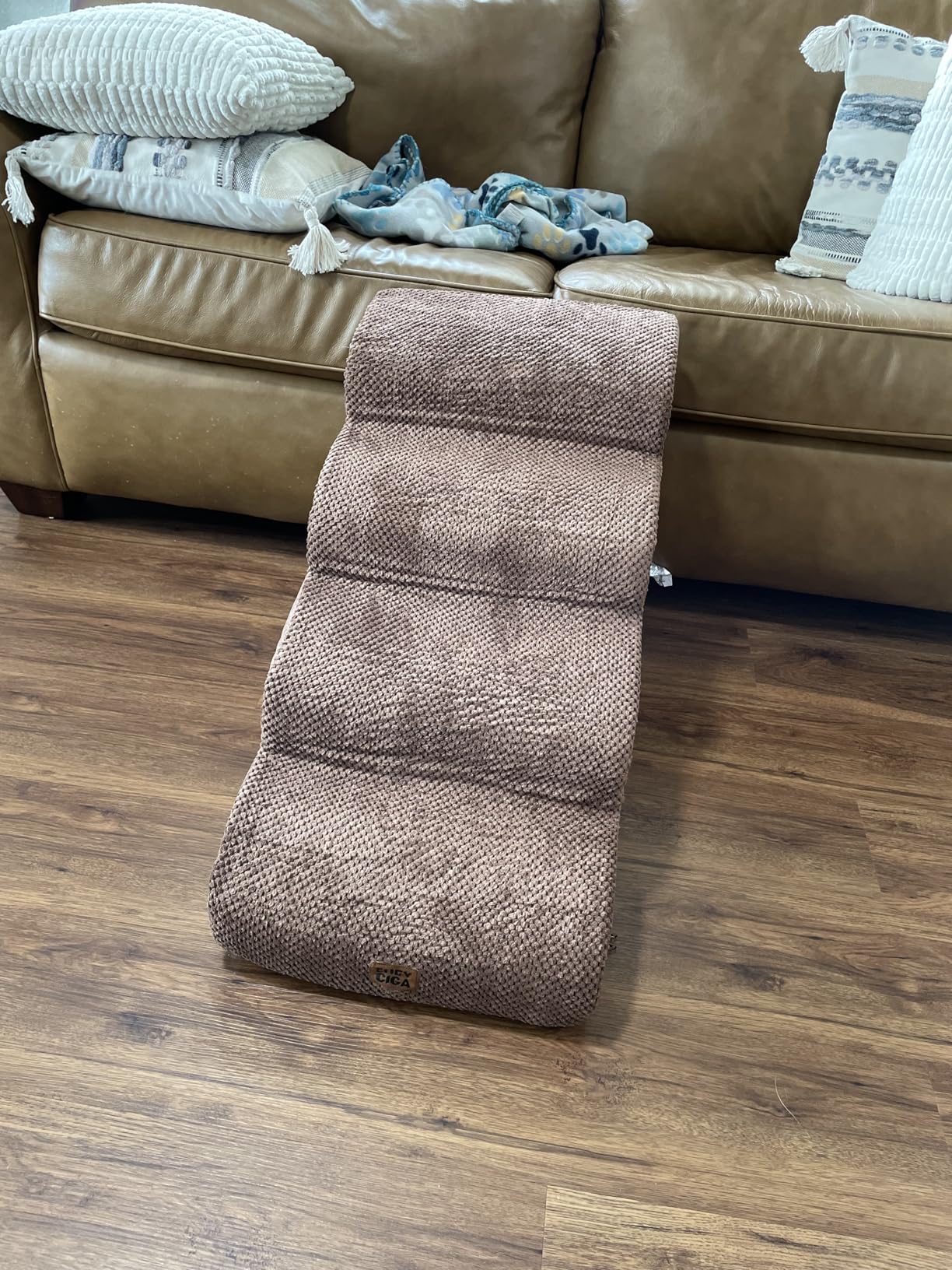 EHEYCIGA Curved Dog Stairs Ramp for High Beds 19.7