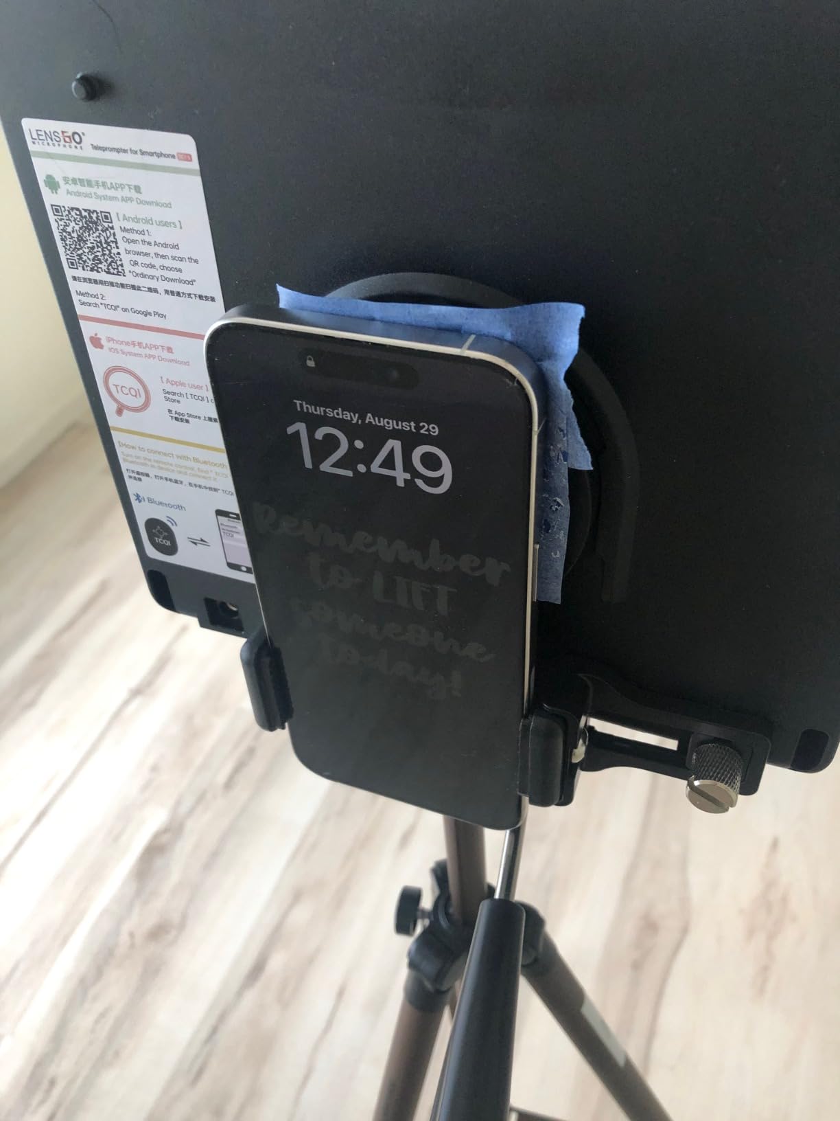LENSGO TC7S Portable Teleprompter for Phone, One-Second Fold Mini Teleprompter with Remote Control, App Compatible with iPhone & Android for Online Teaching Vlog Live Streaming Interview customer photo 2